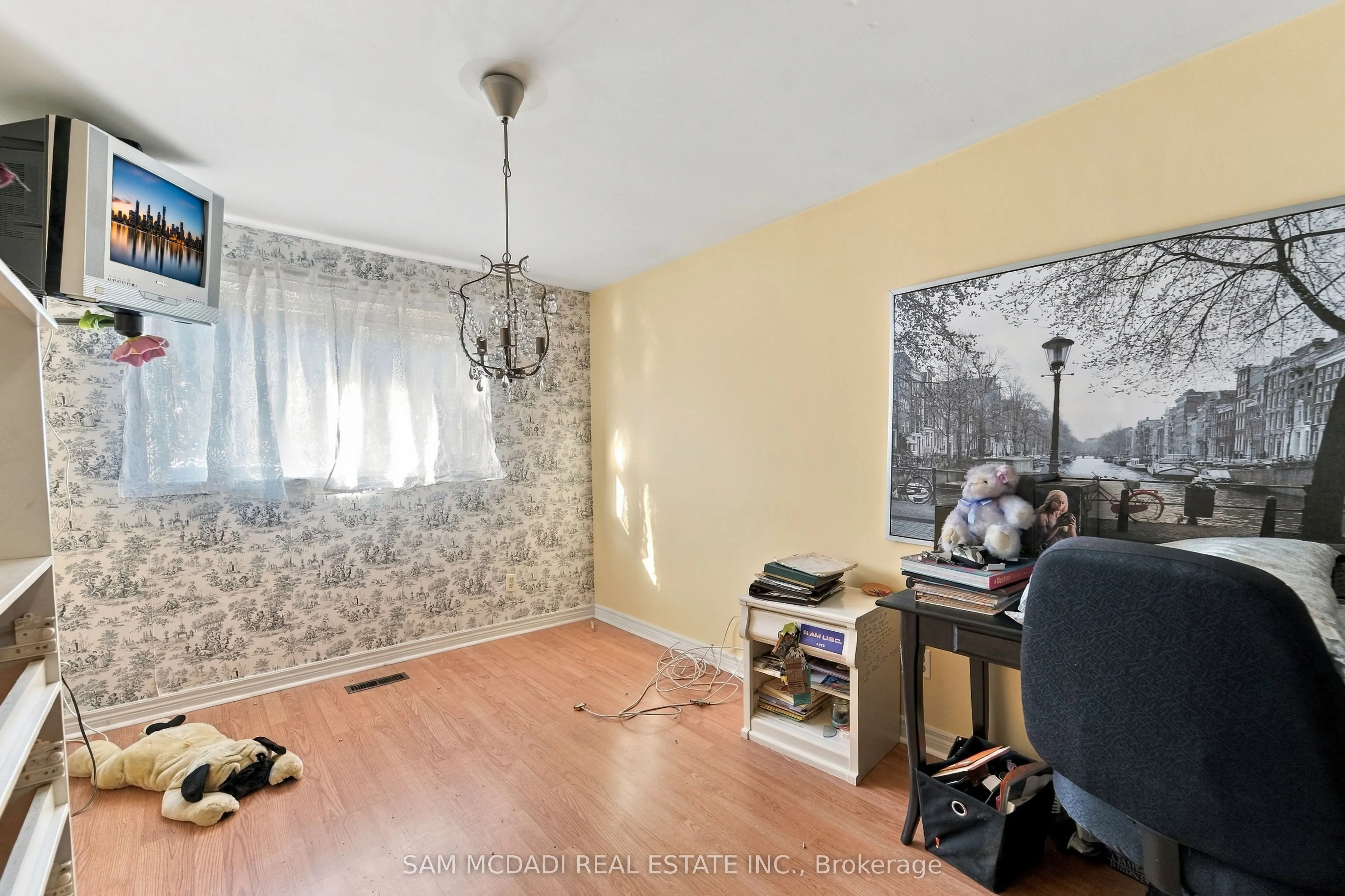 561 Tedwyn Drive