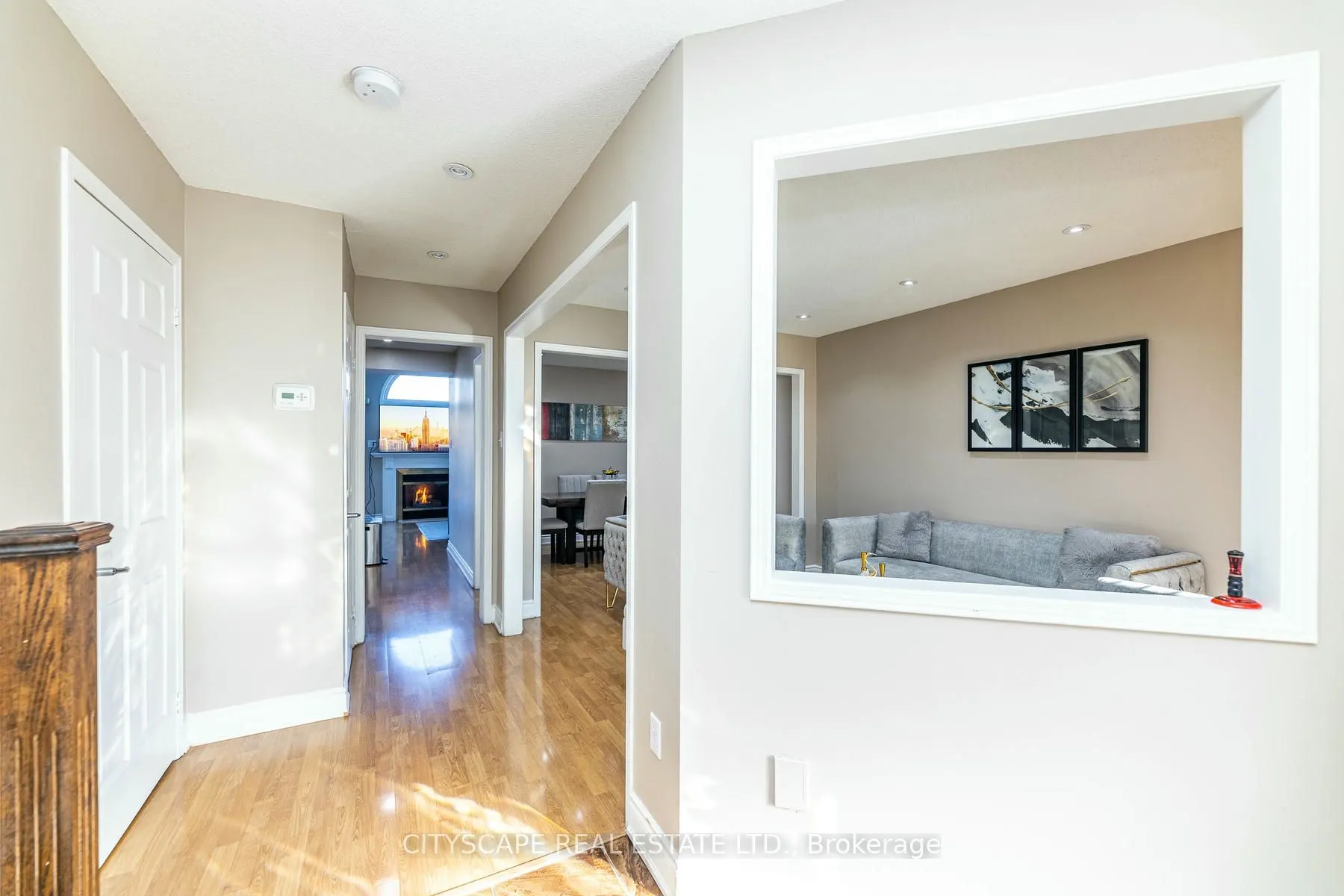 28 Furrows End