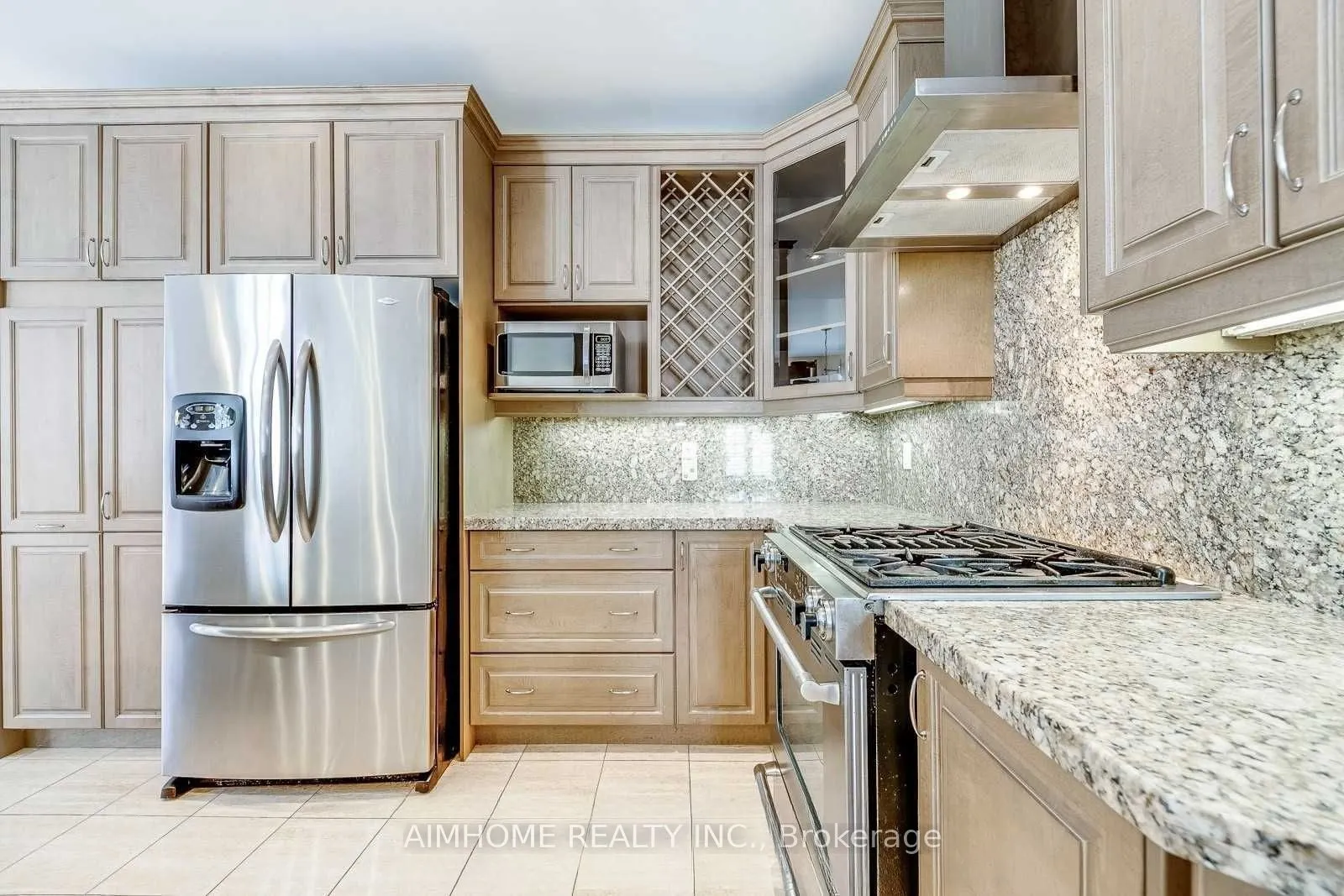 2489 Lyndhurst Drive