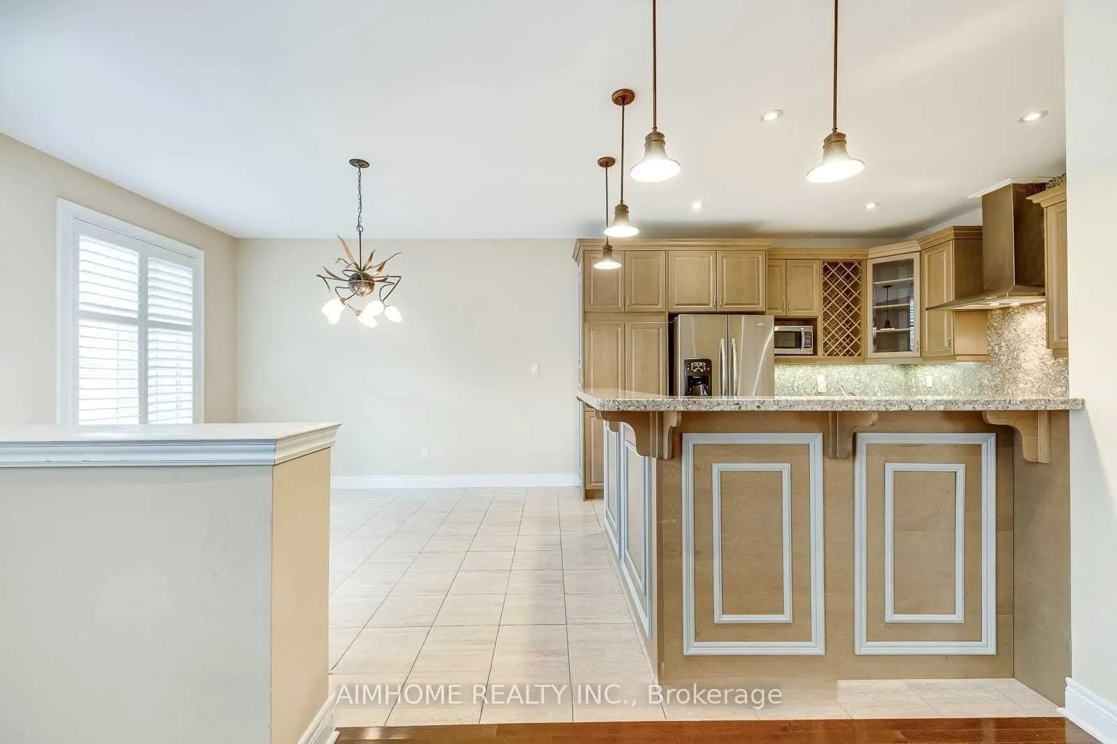 2489 Lyndhurst Drive