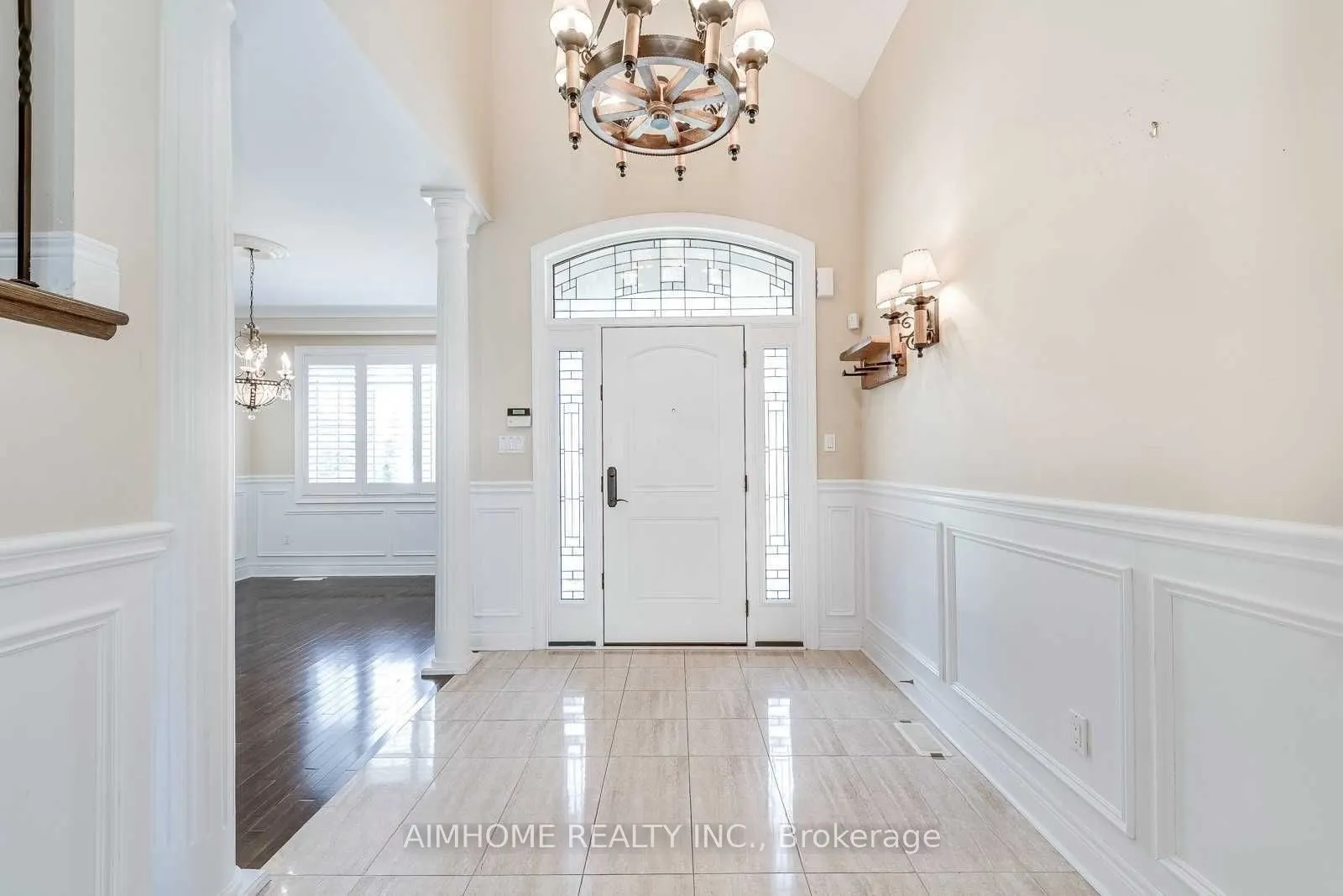 2489 Lyndhurst Drive