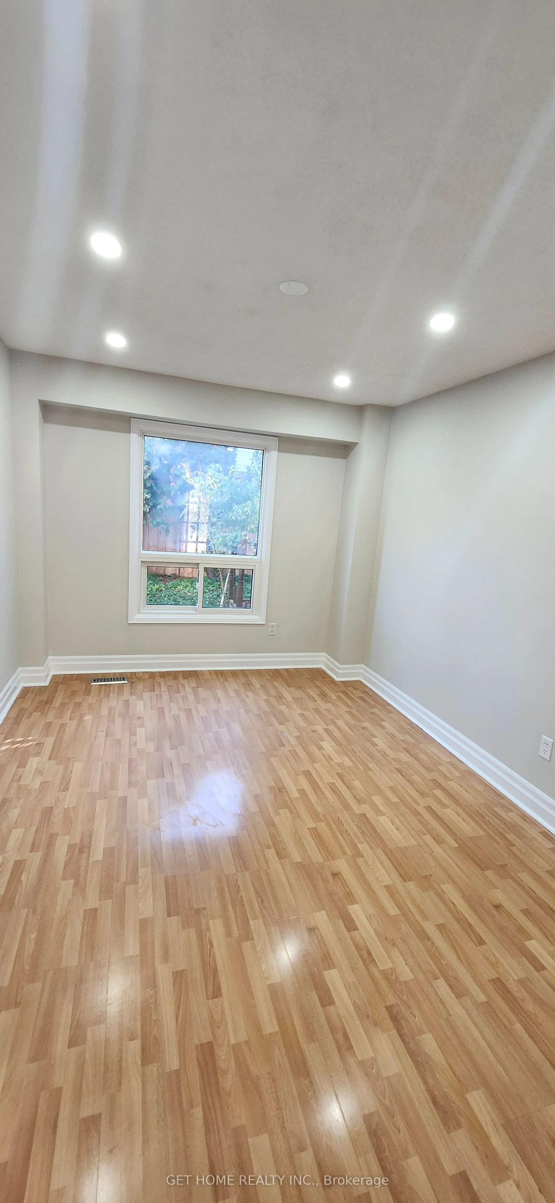 32 Torrance Woods #Main