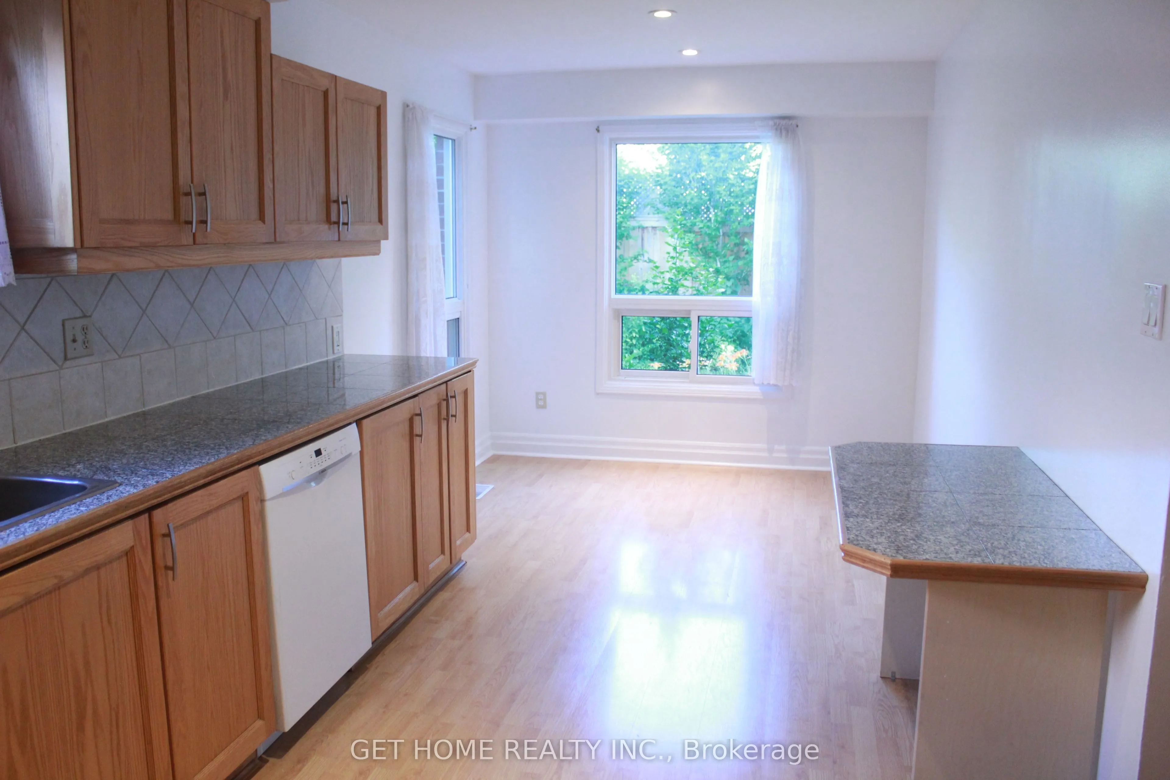 32 Torrance Woods #Main