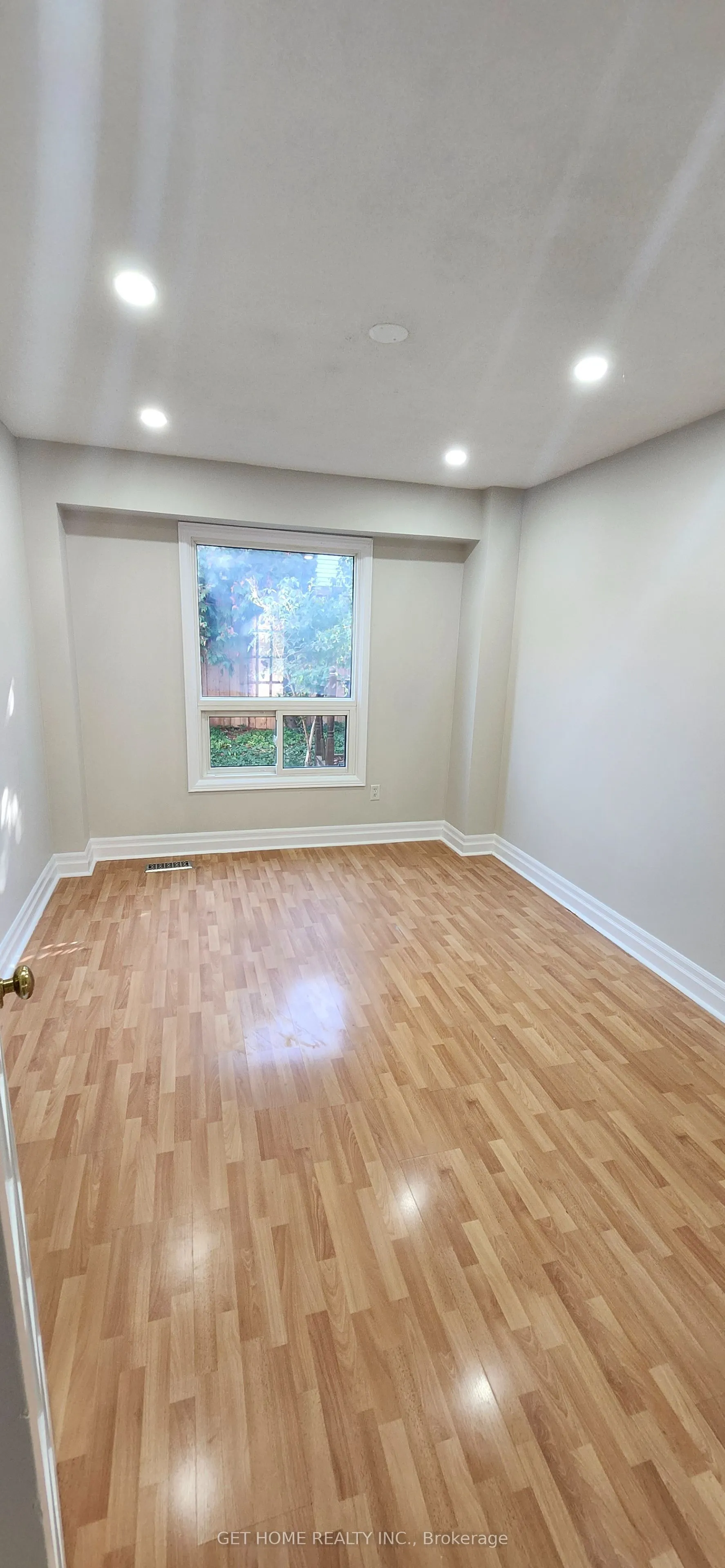 32 Torrance Woods #Main