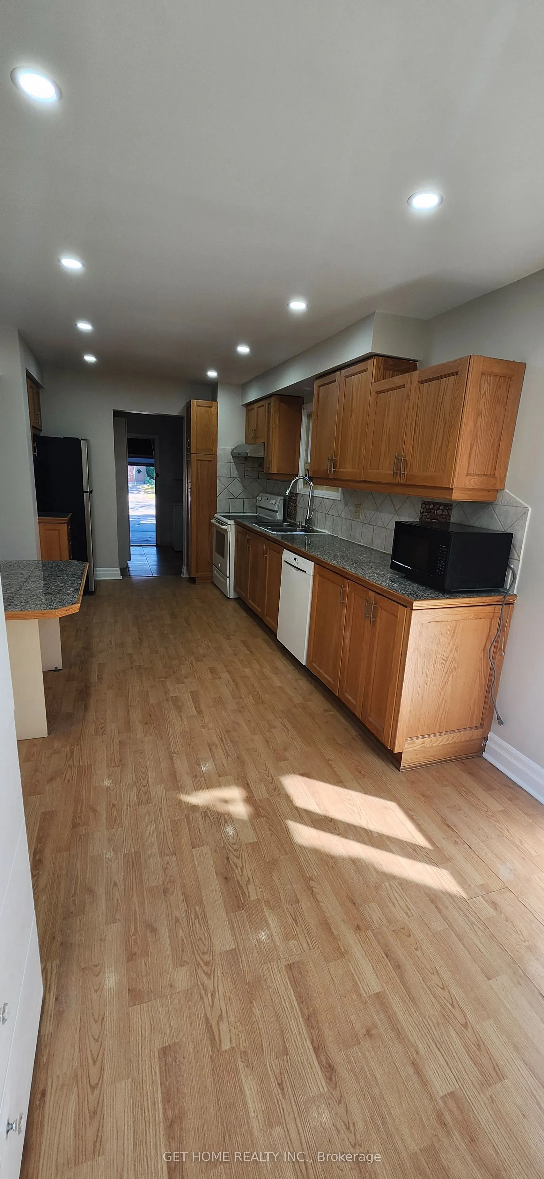 32 Torrance Woods #Main