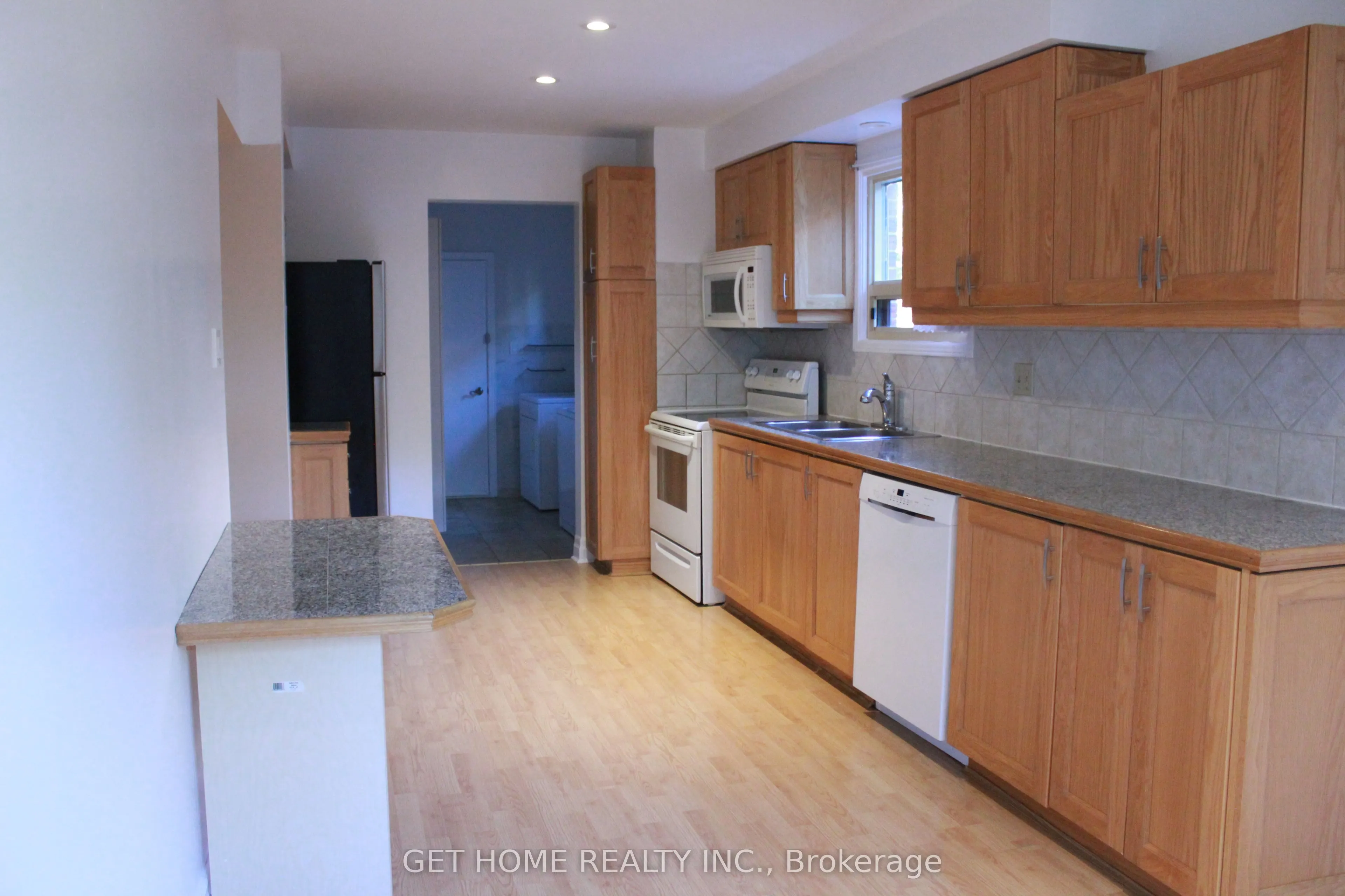 32 Torrance Woods #Main