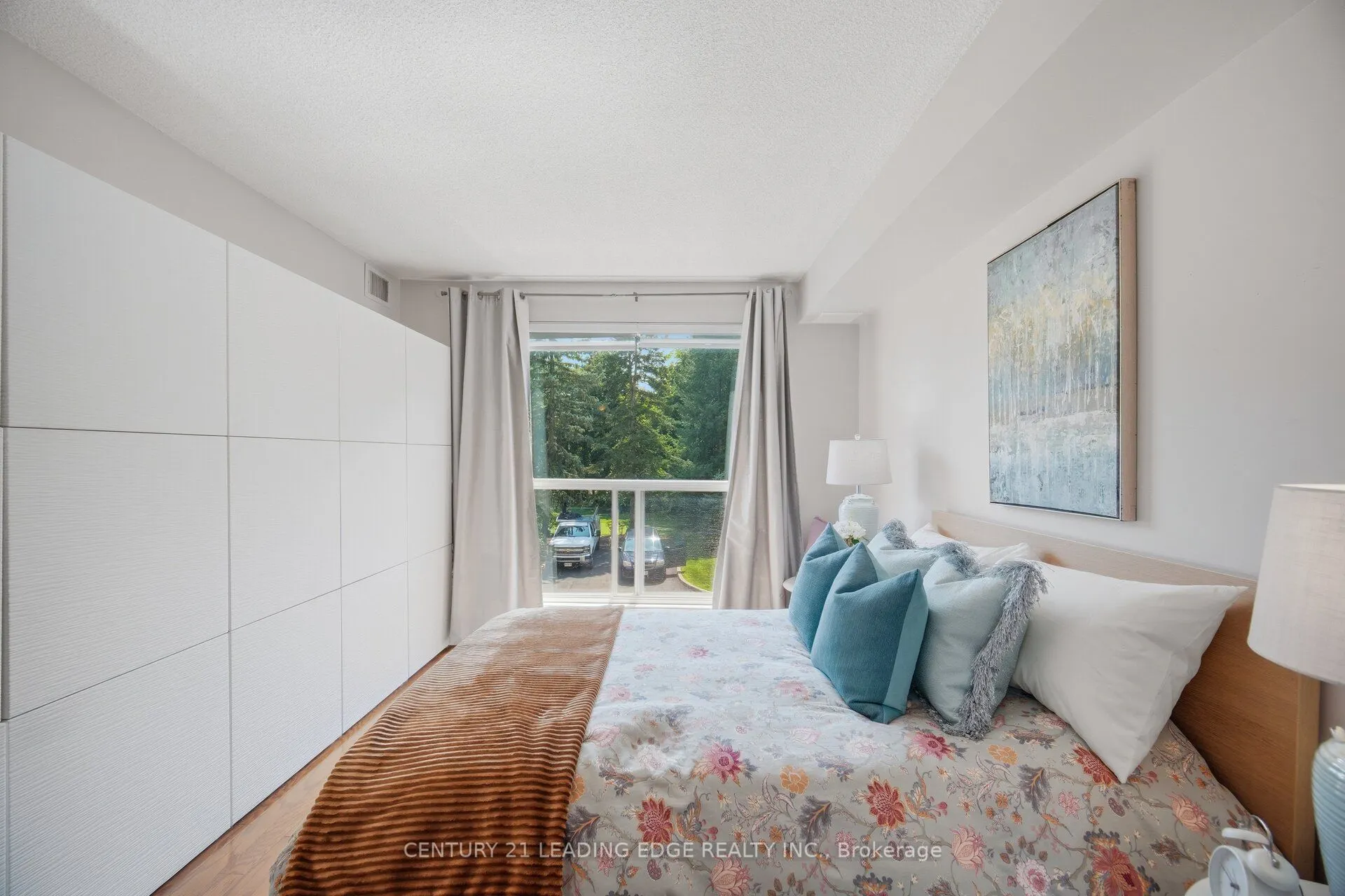 1700 The Collegeway Way #202
