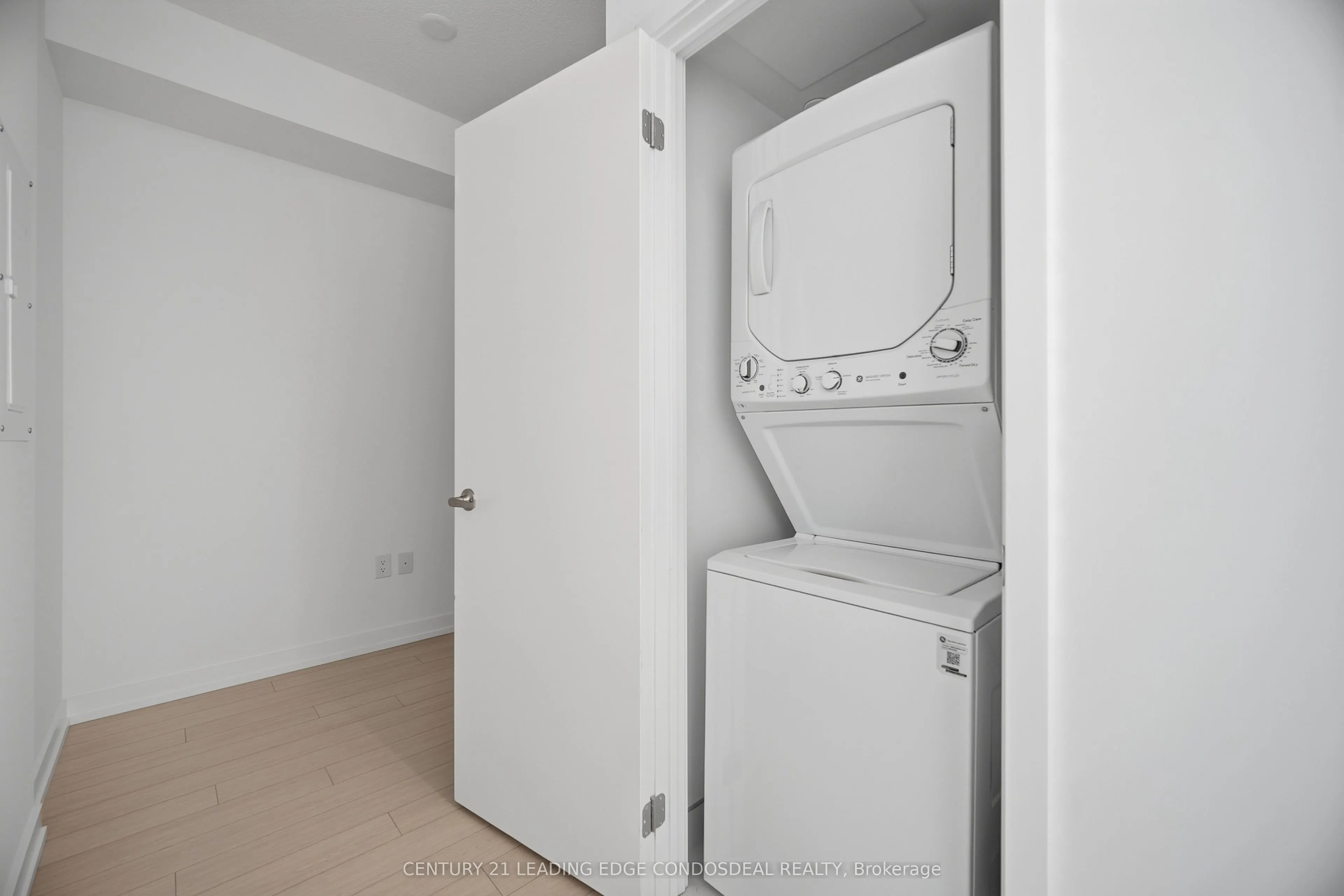 4010 Eglinton Avenue W #1606
