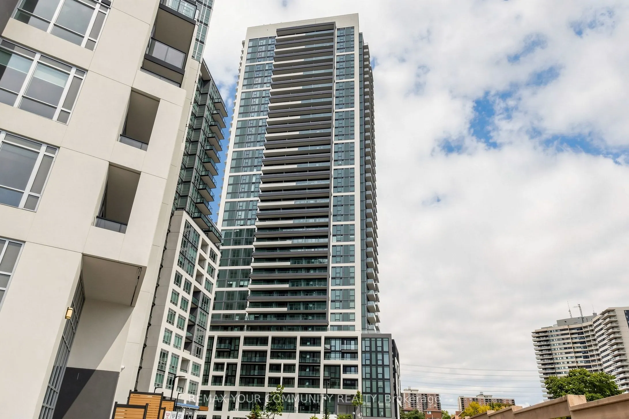 209 Steeles Avenue W #3604