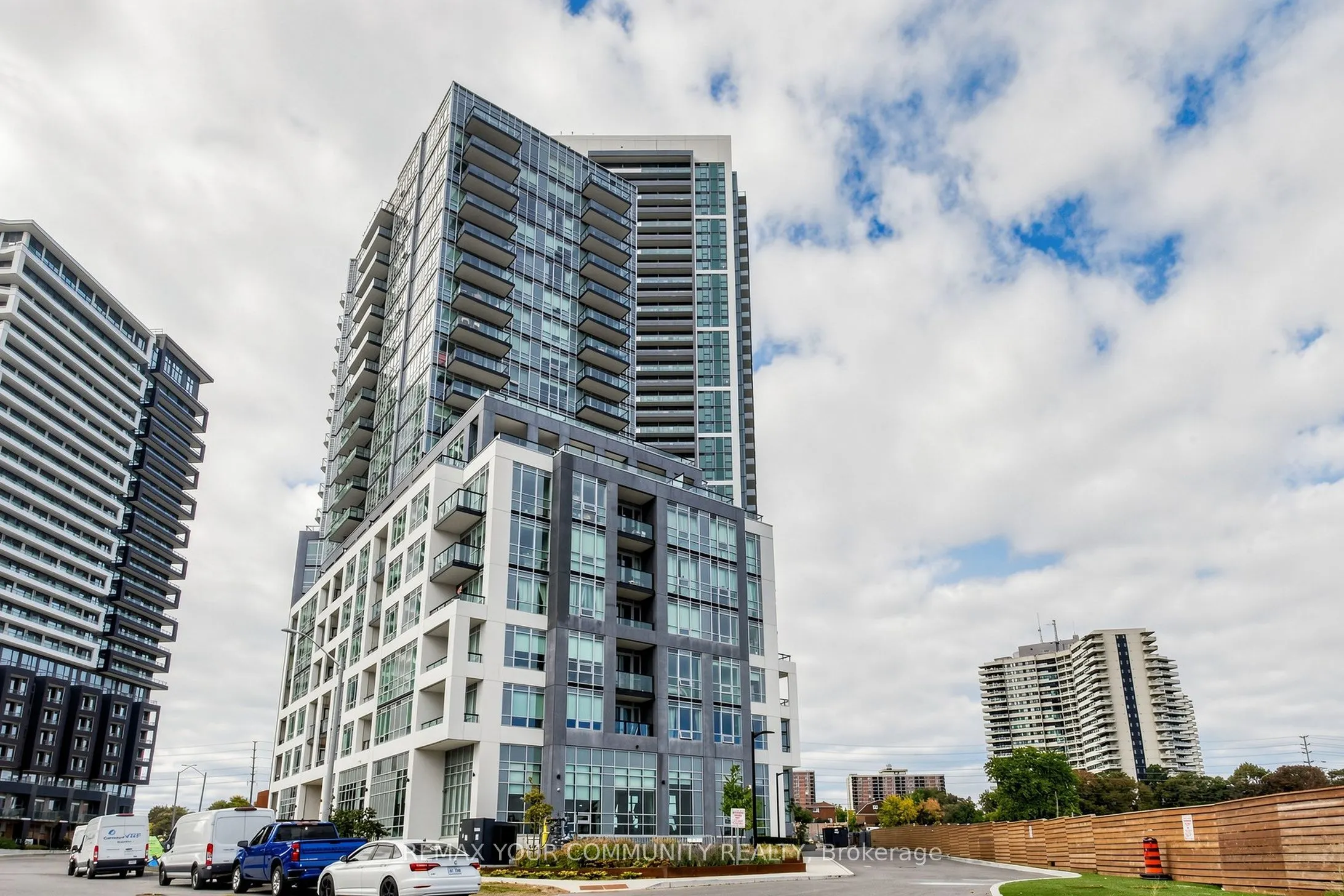 209 Steeles Avenue W #3604