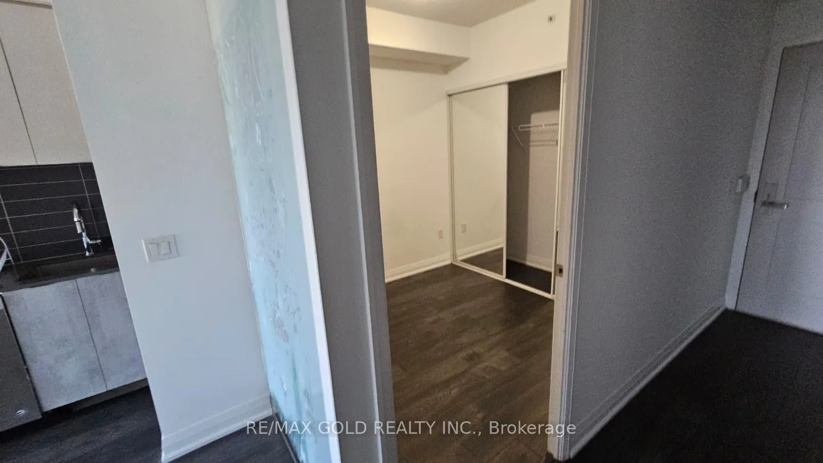 10 Gibbs Road #714
