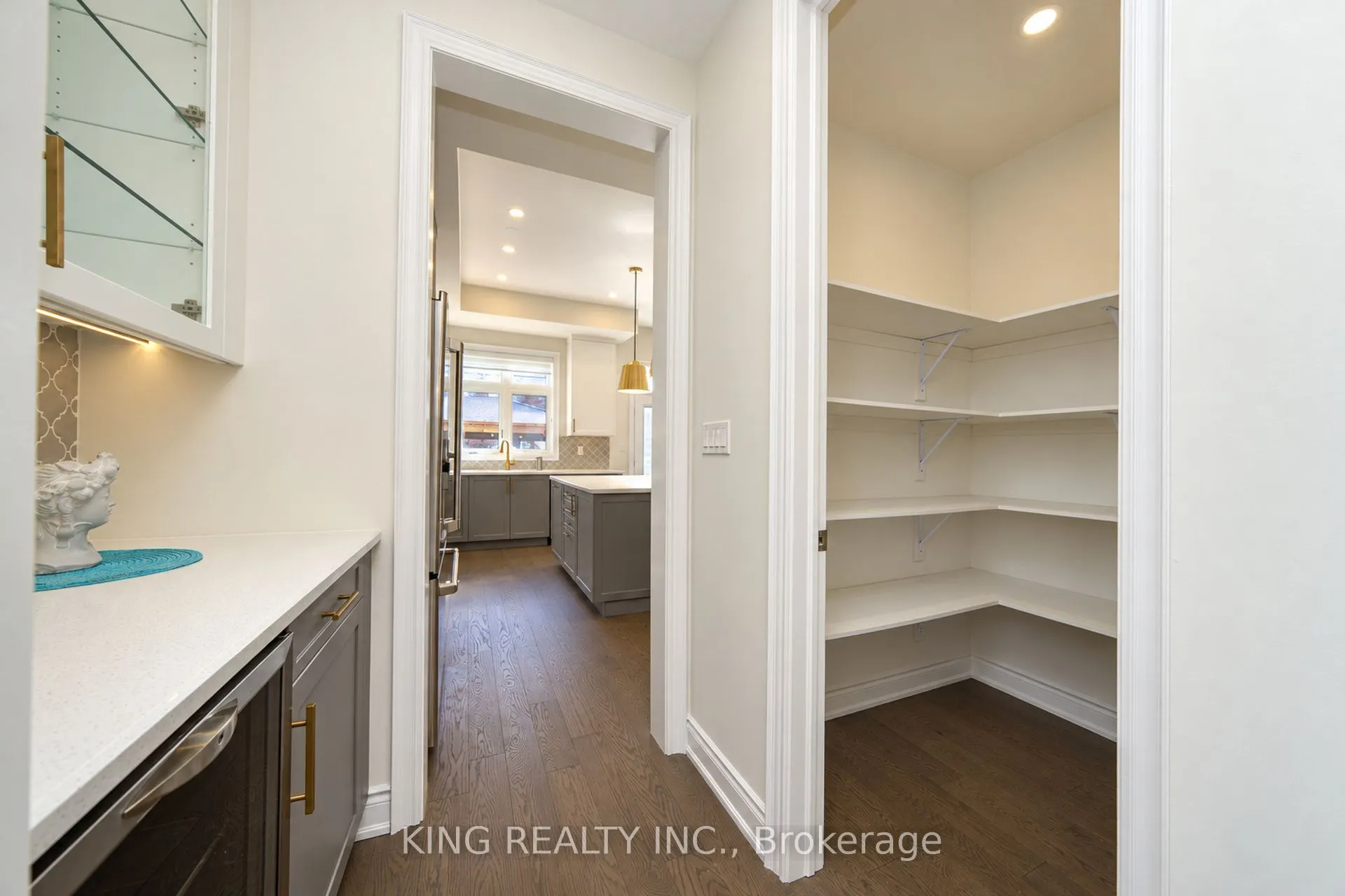 2359 Irene Crescent