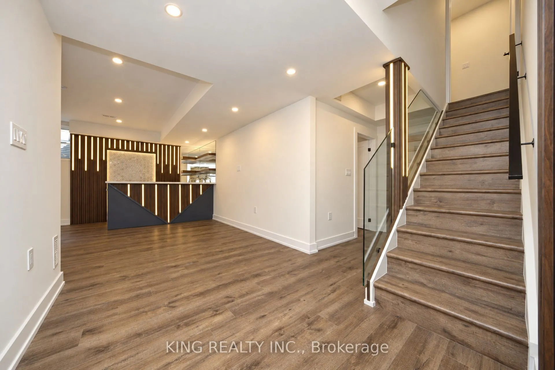 2359 Irene Crescent