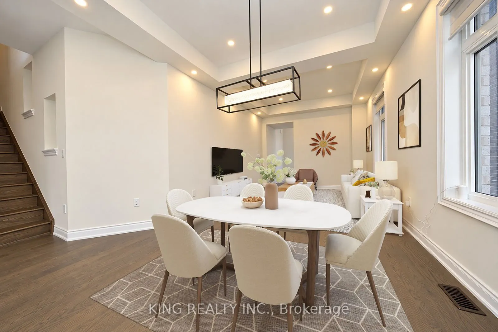 2359 Irene Crescent
