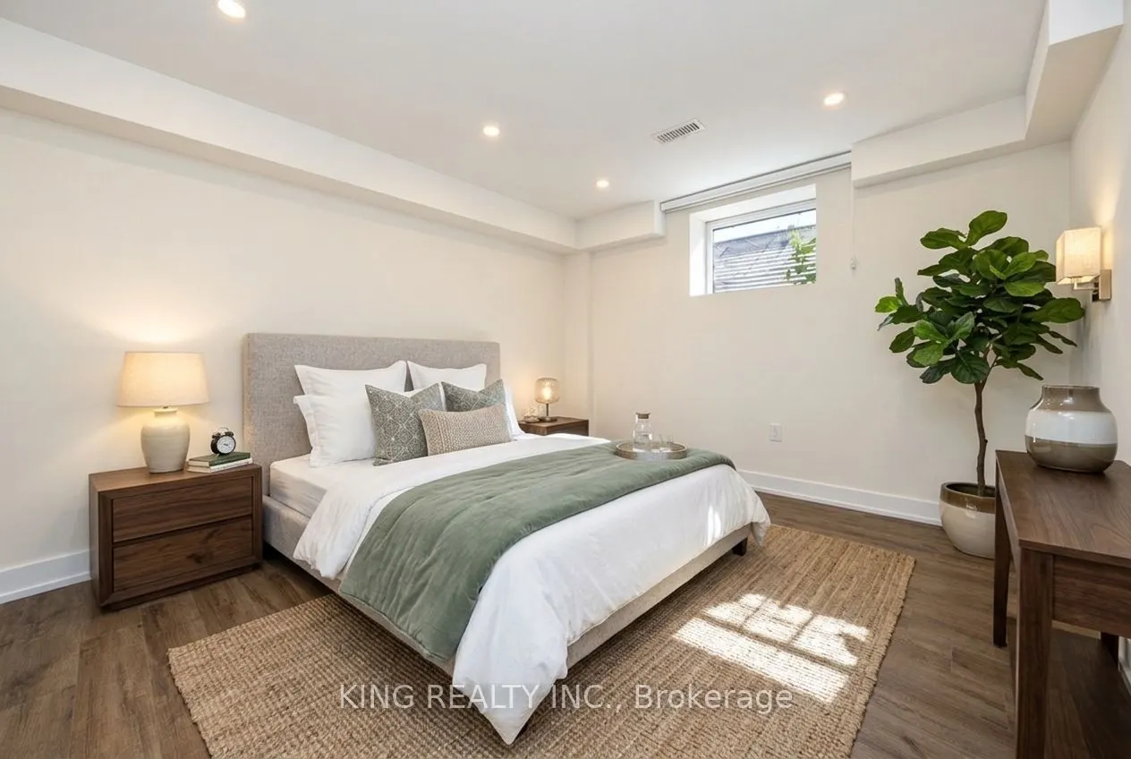 2359 Irene Crescent