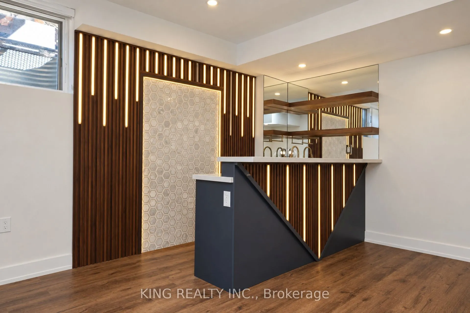 2359 Irene Crescent