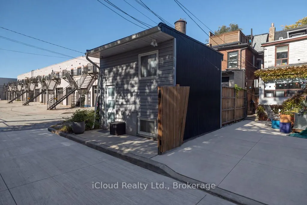 225 Wallace Avenue