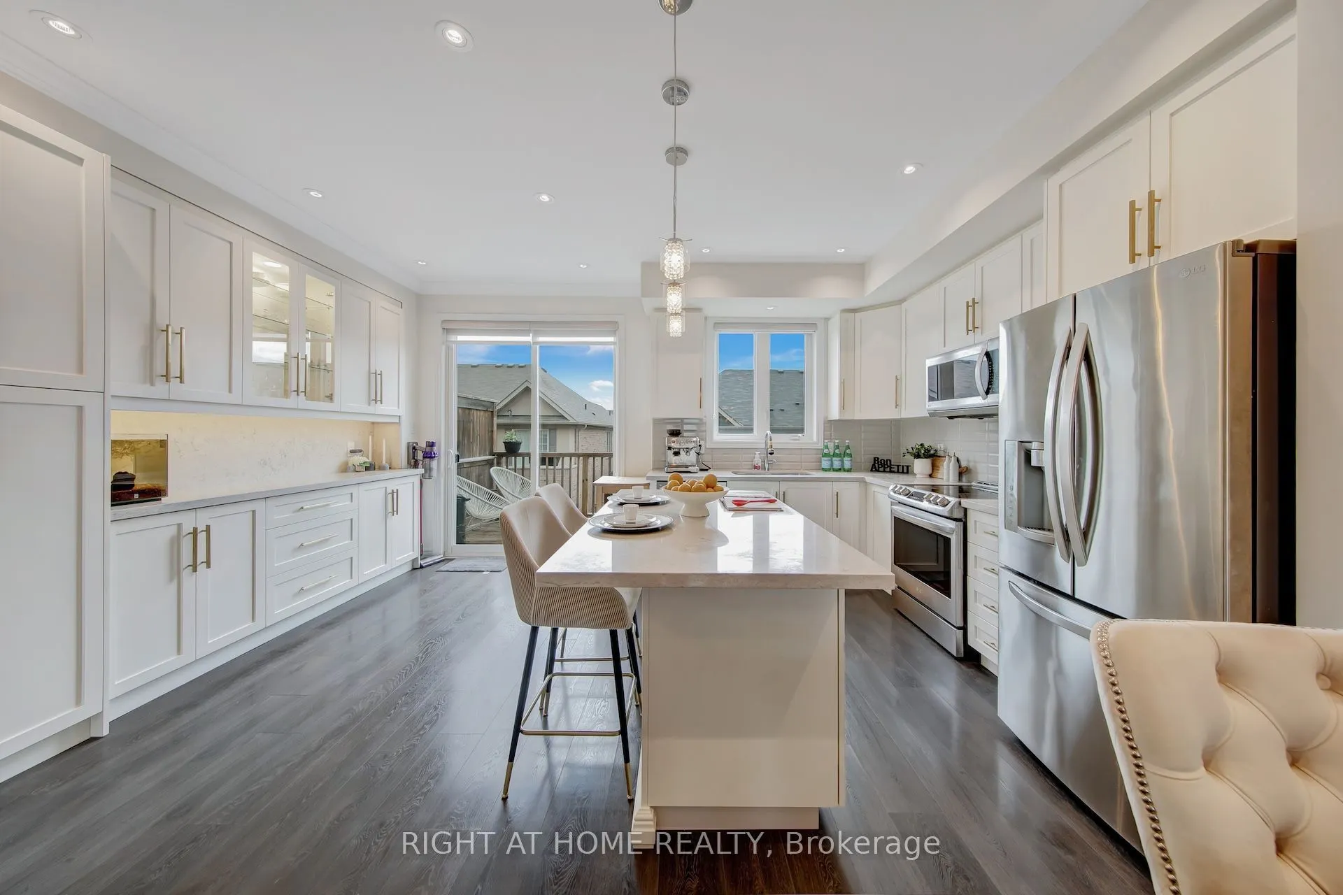 408 Belcourt Common