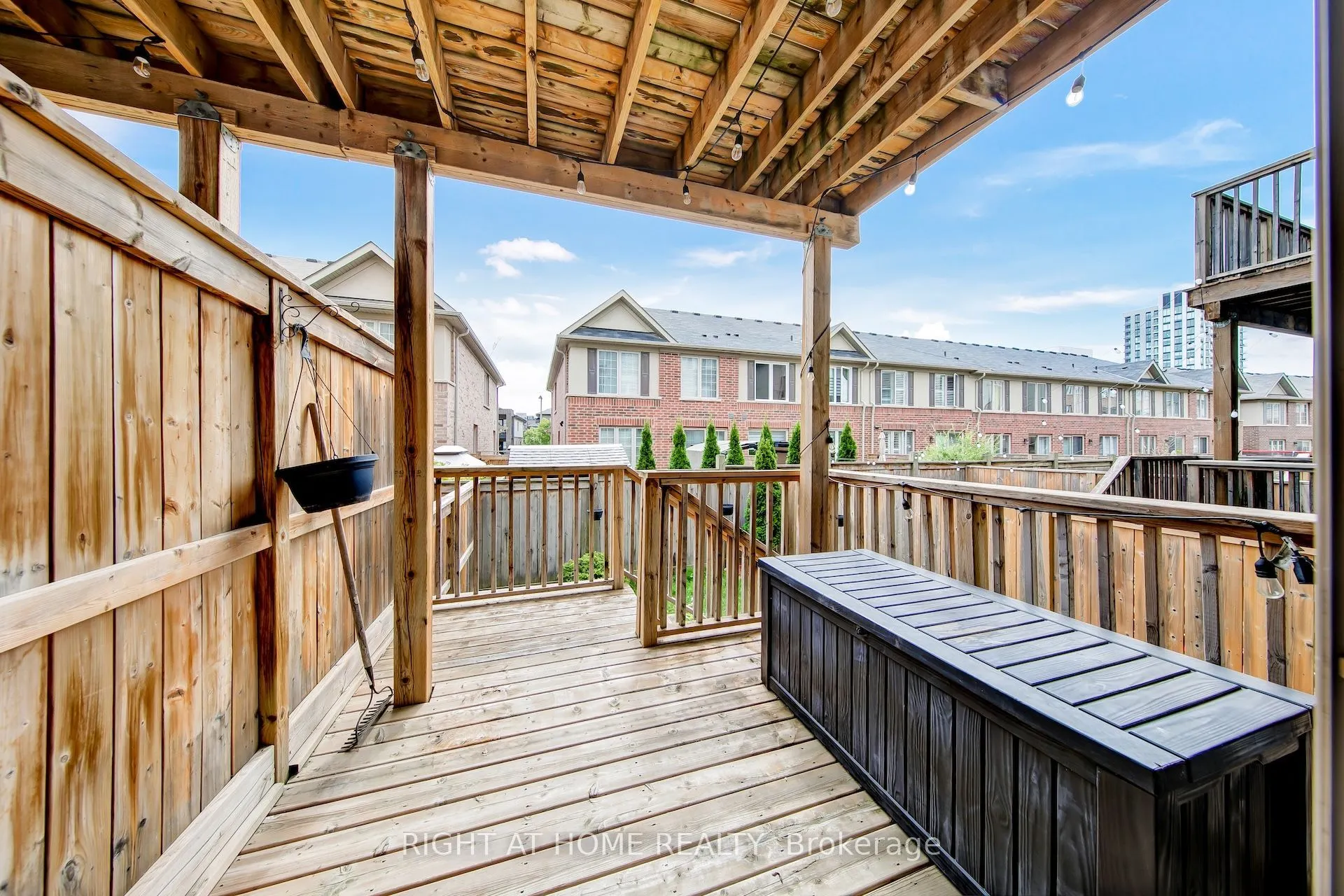 408 Belcourt Common