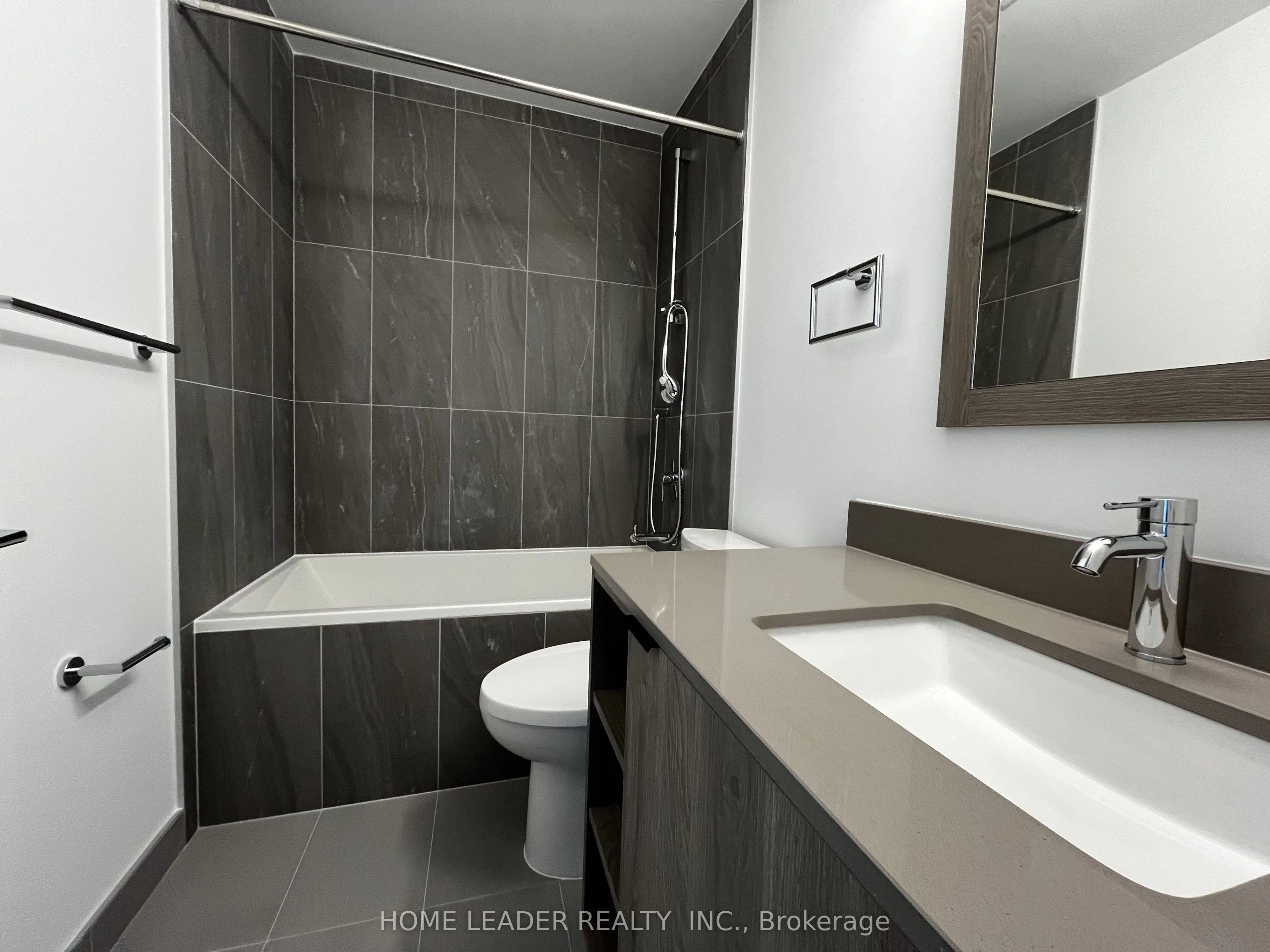 1007 The Queensway Street #1401