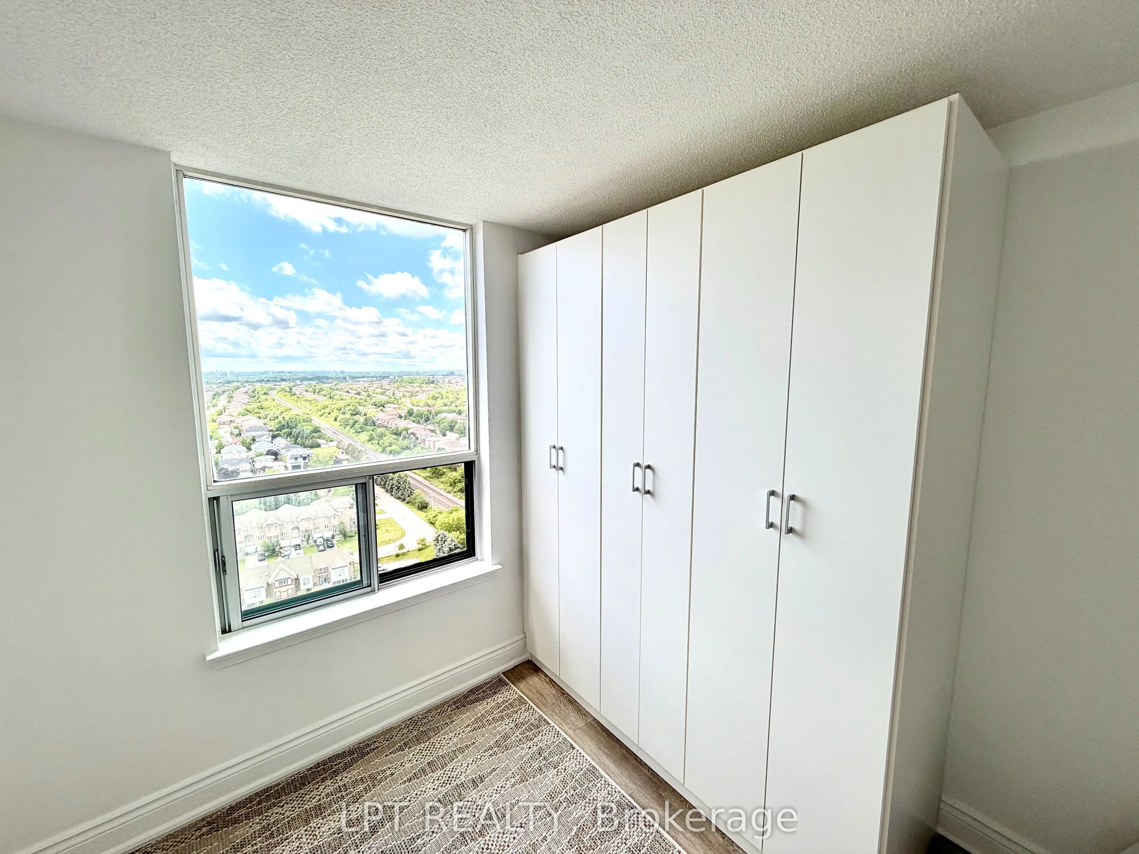 135 Hillcrest Avenue #2307