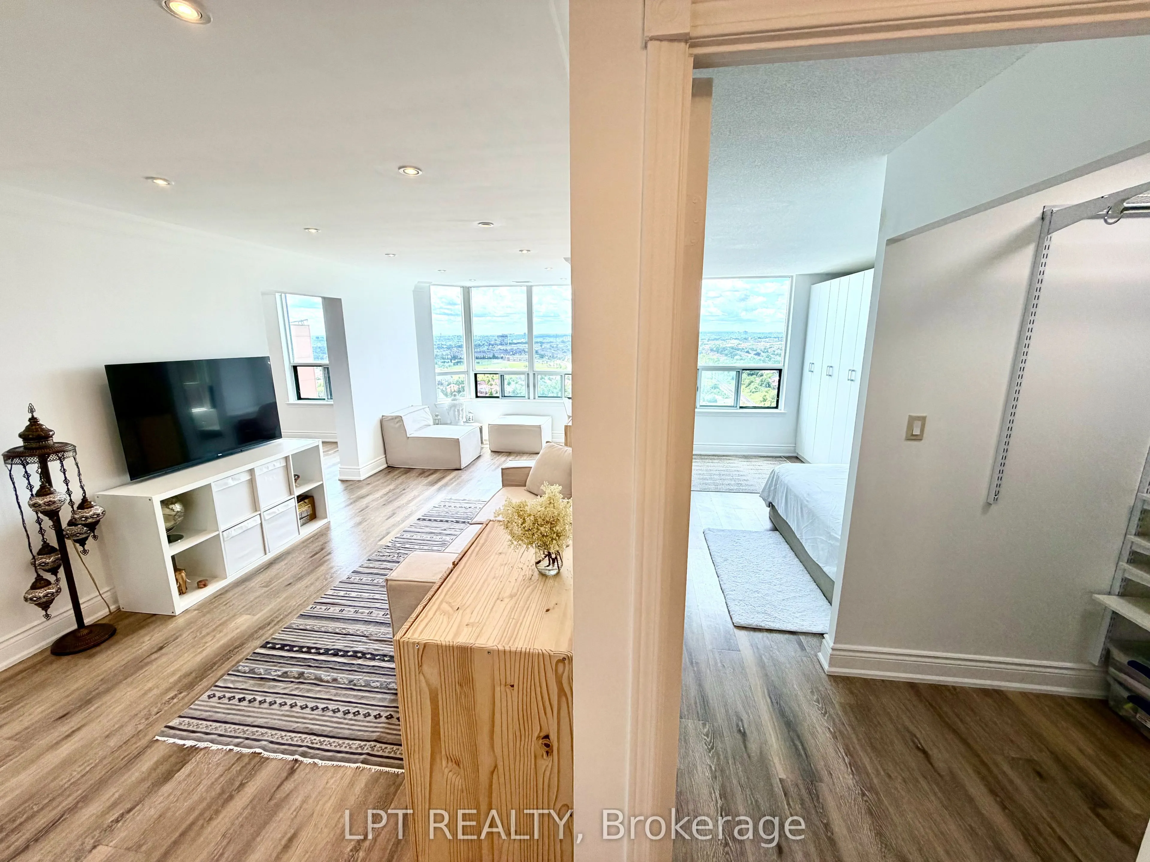 135 Hillcrest Avenue #2307