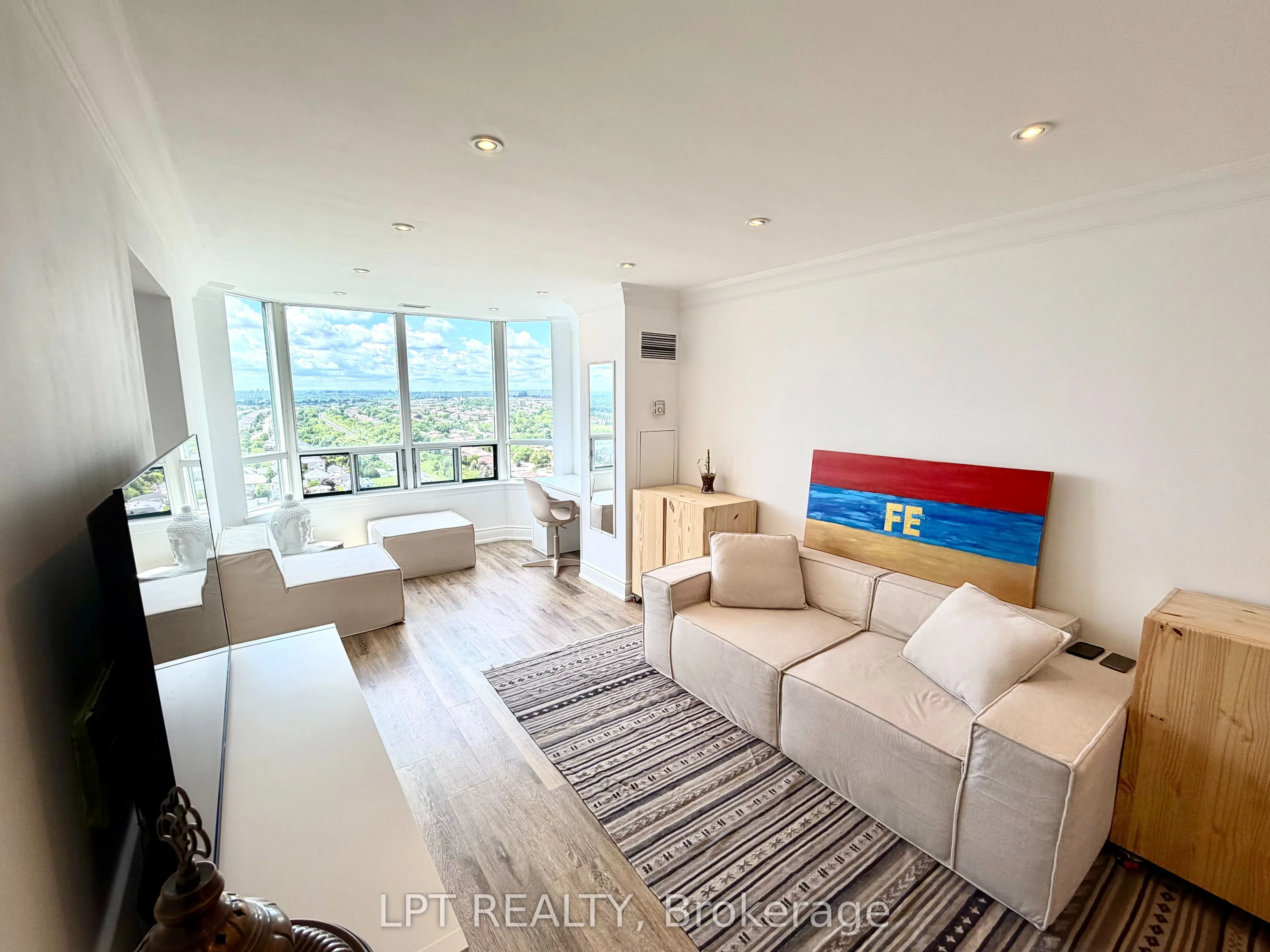 135 Hillcrest Avenue #2307