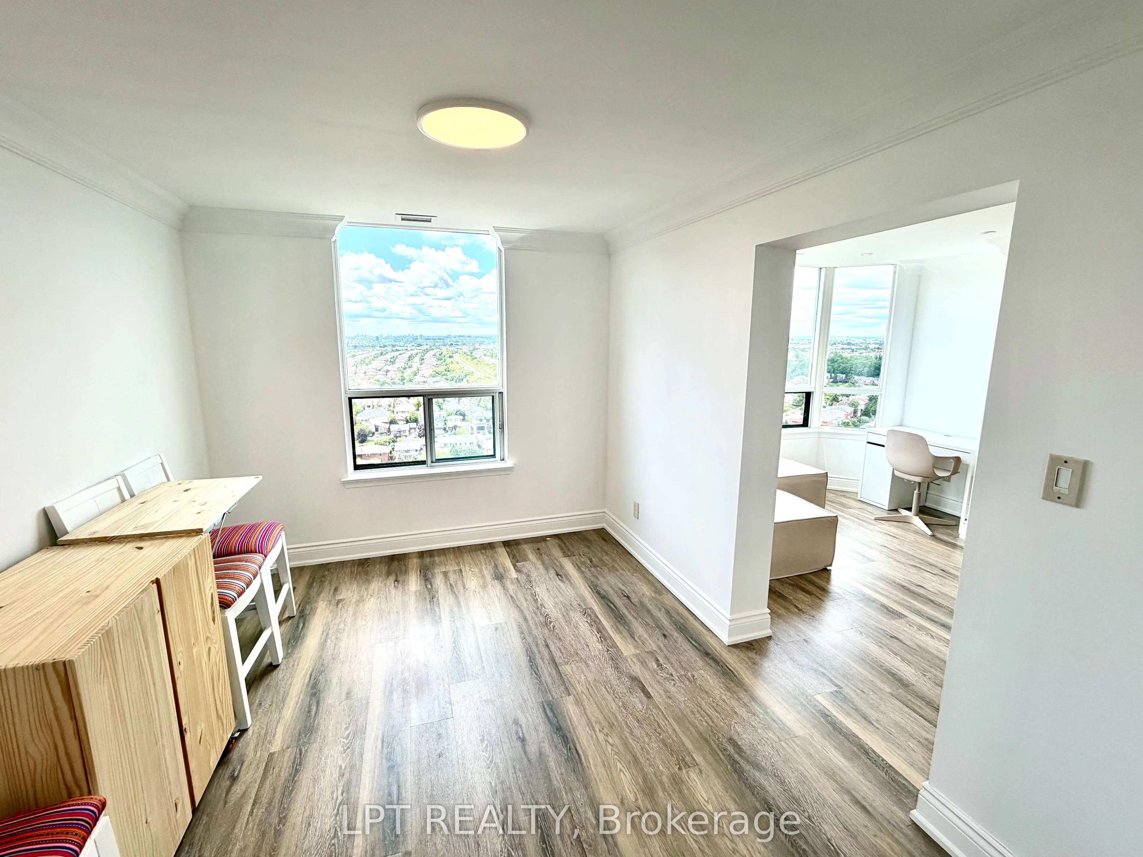 135 Hillcrest Avenue #2307