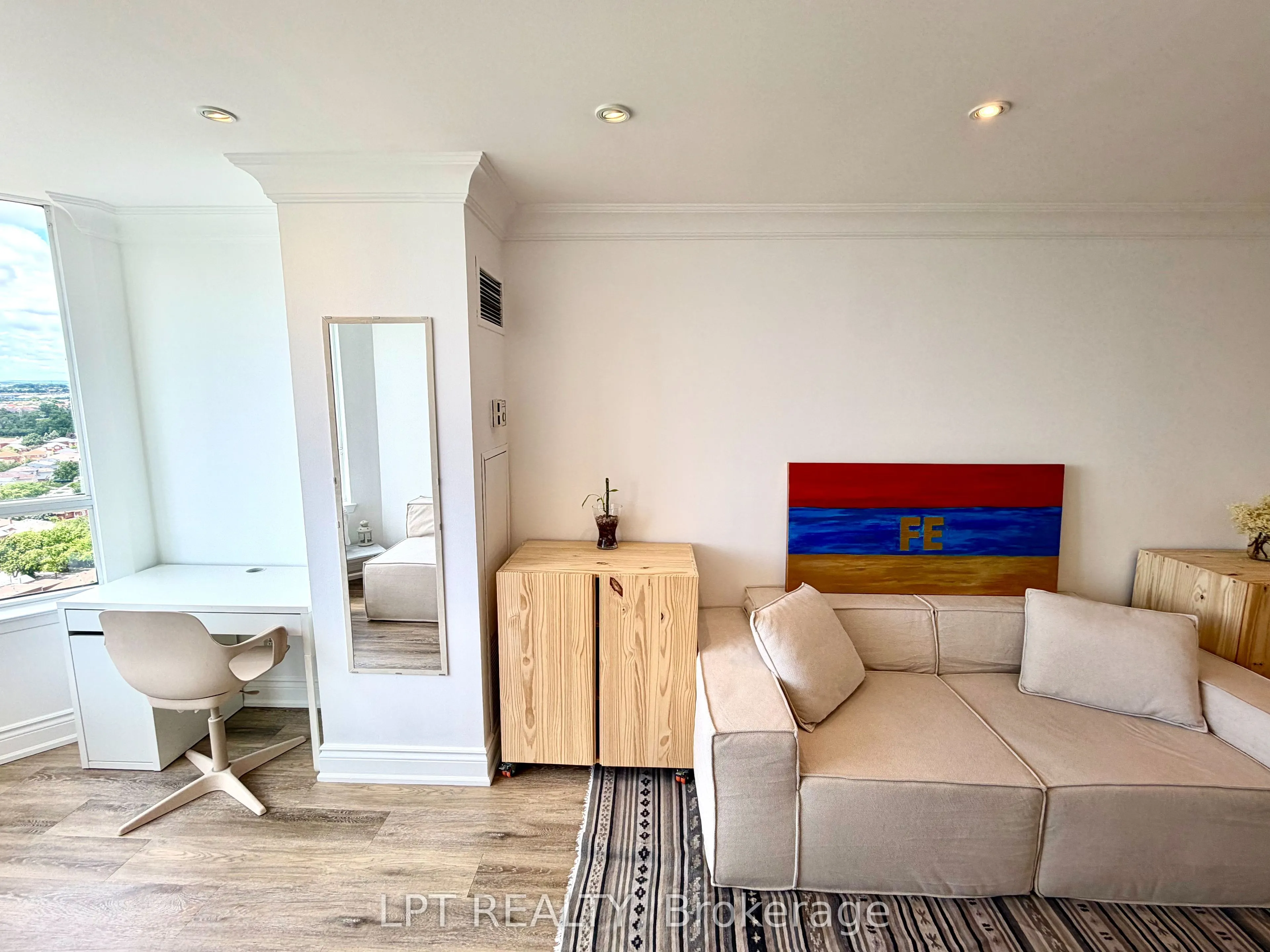 135 Hillcrest Avenue #2307