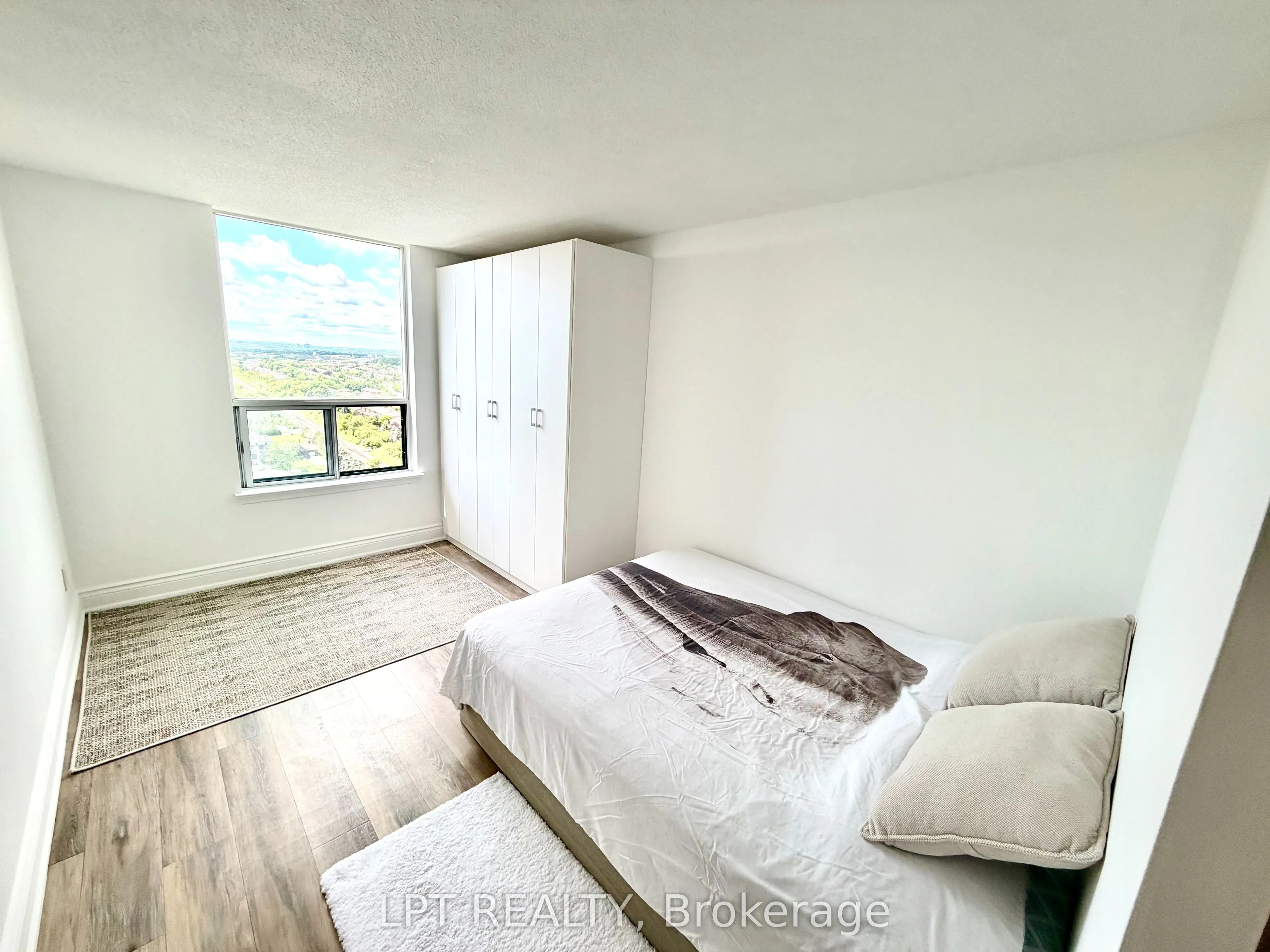 135 Hillcrest Avenue #2307