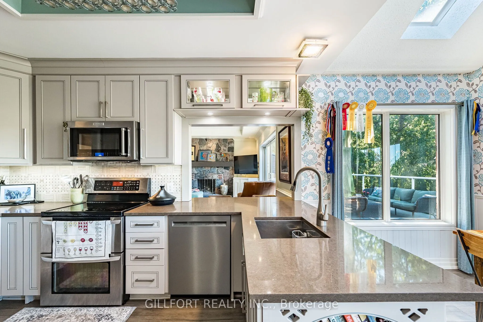 3742 Mayfield Road