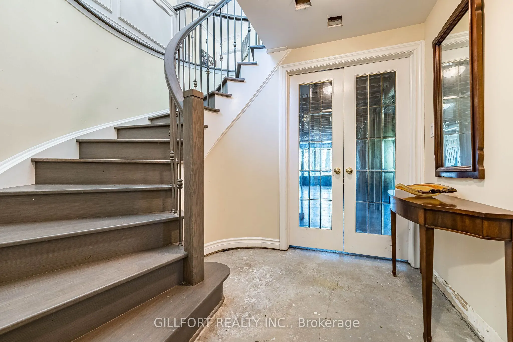 3742 Mayfield Road