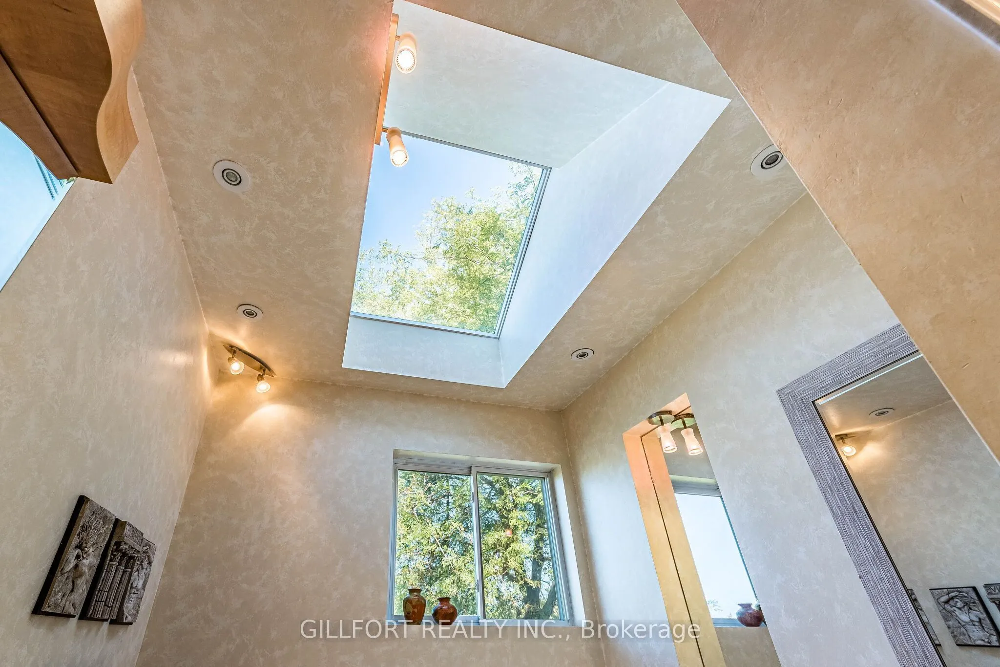 3742 Mayfield Road