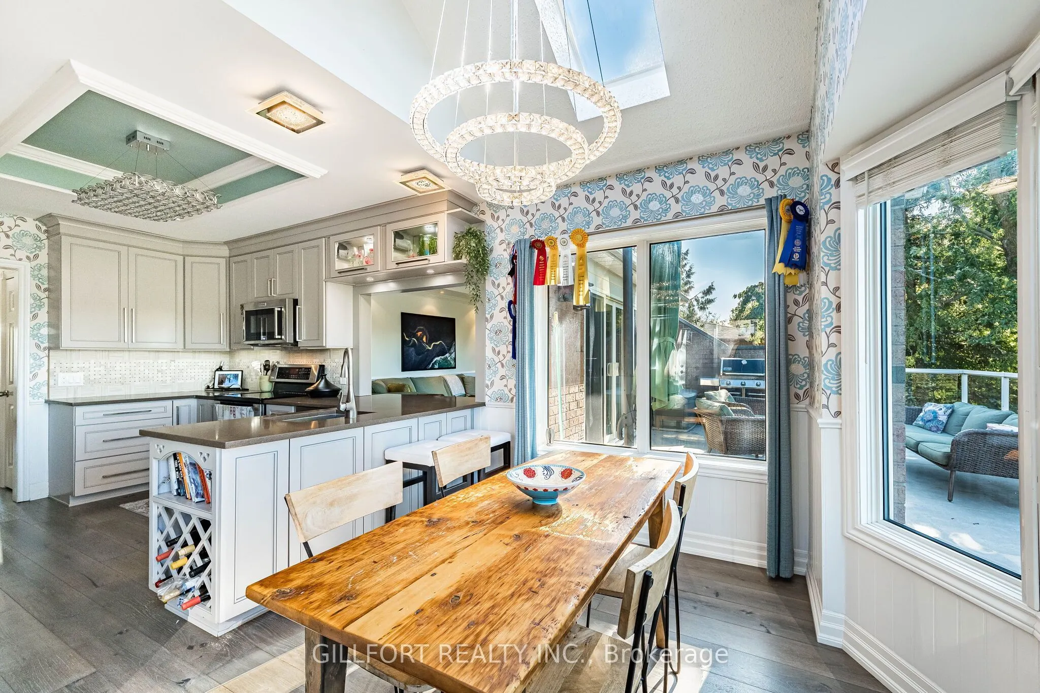 3742 Mayfield Road