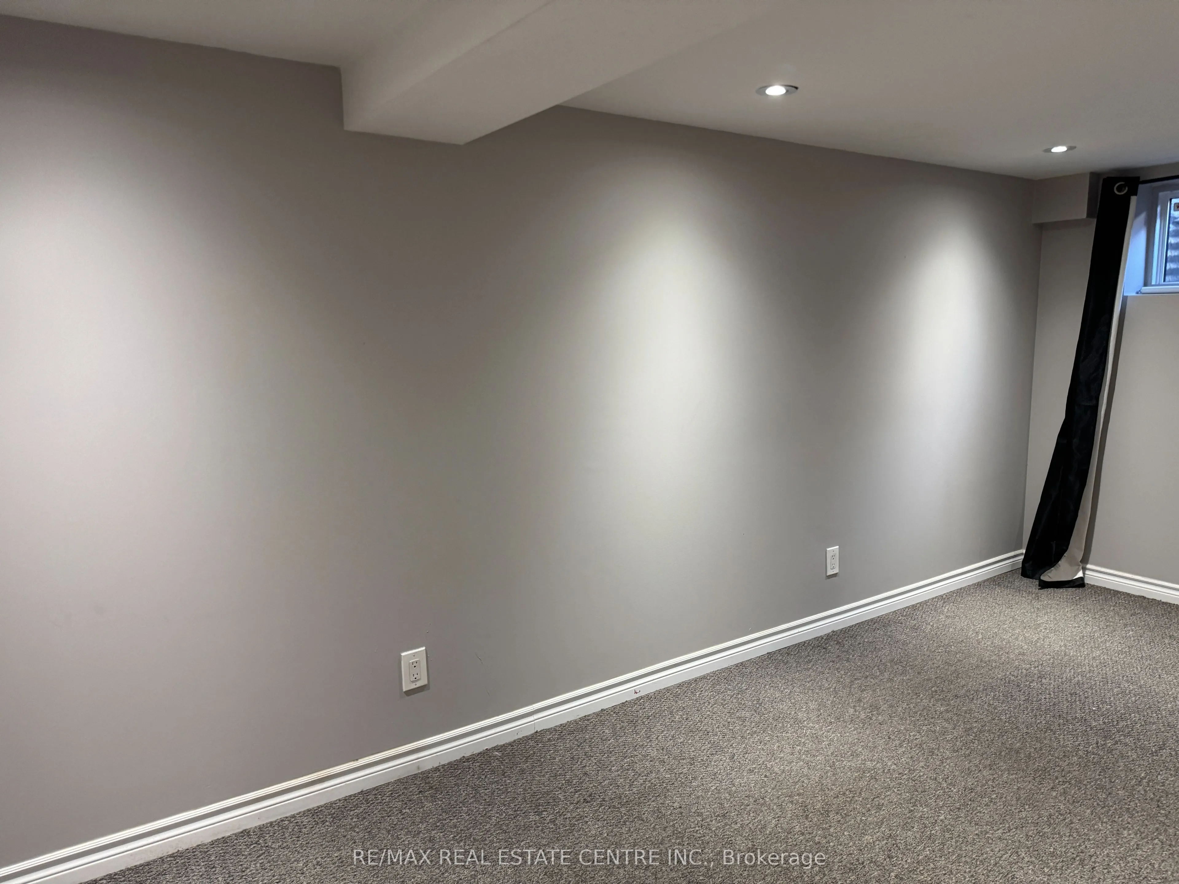 2825 Gananoque Drive #12