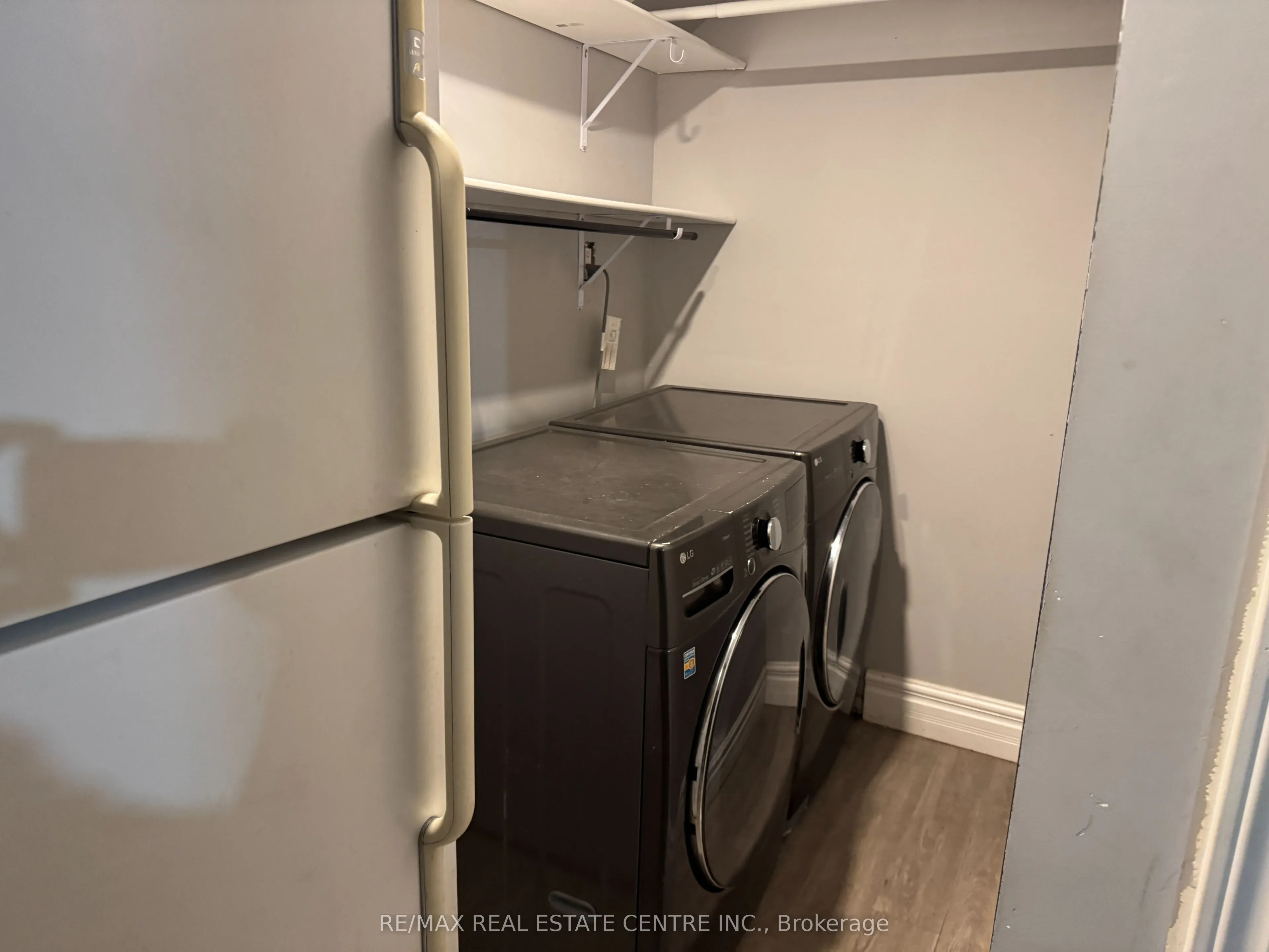 2825 Gananoque Drive #12