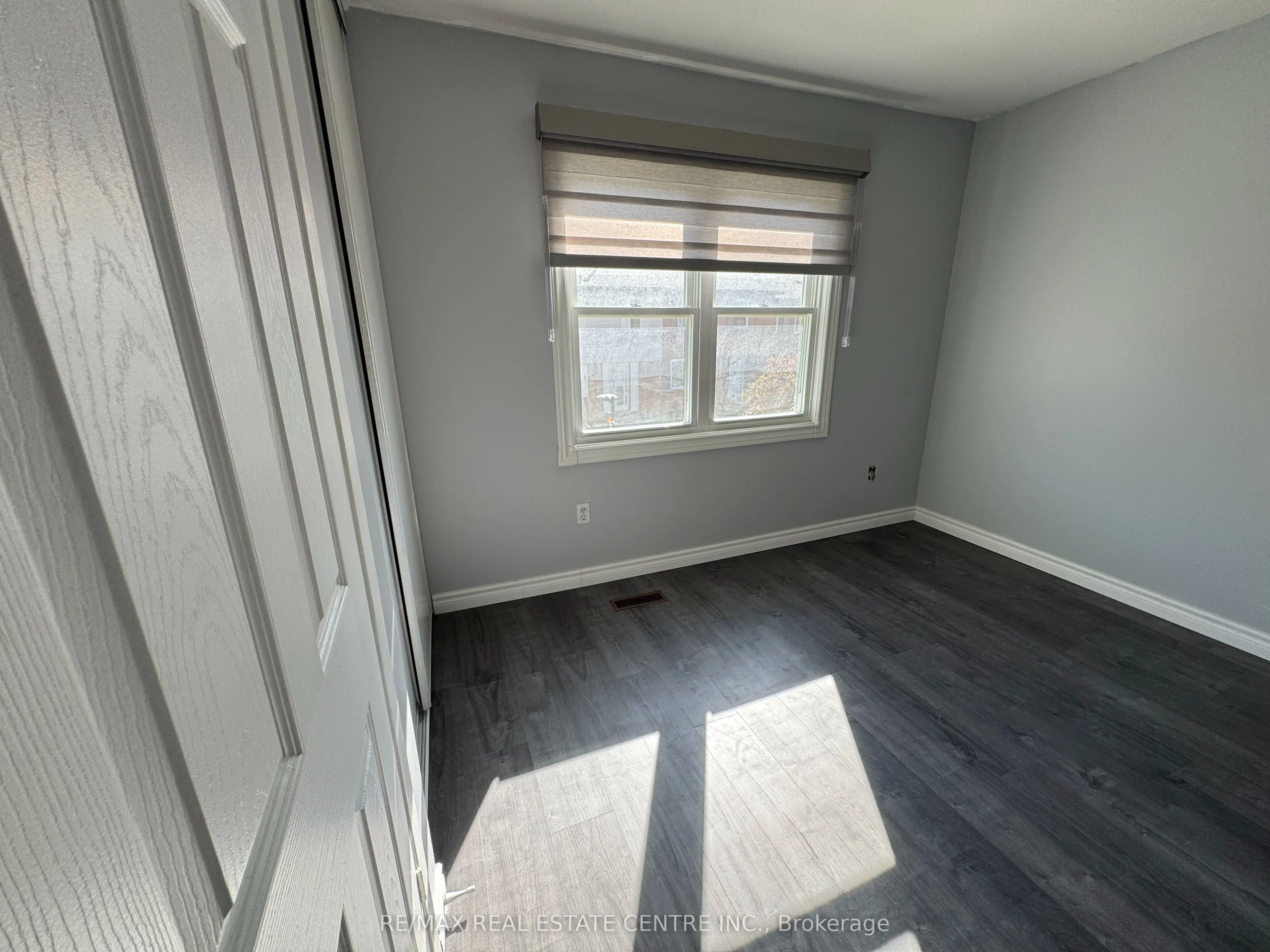2825 Gananoque Drive #12