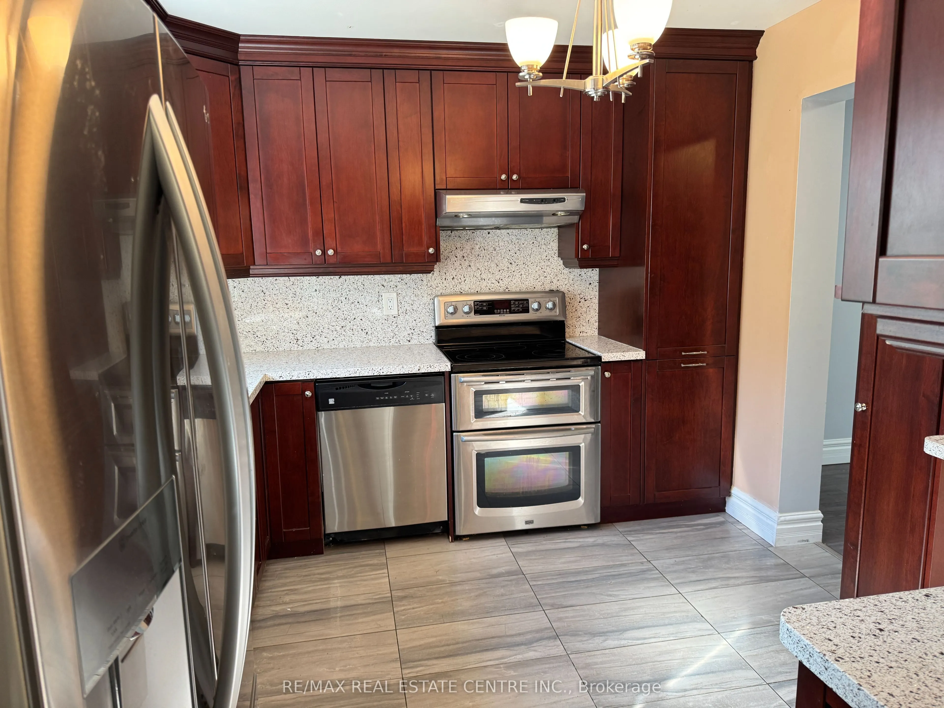 2825 Gananoque Drive #12