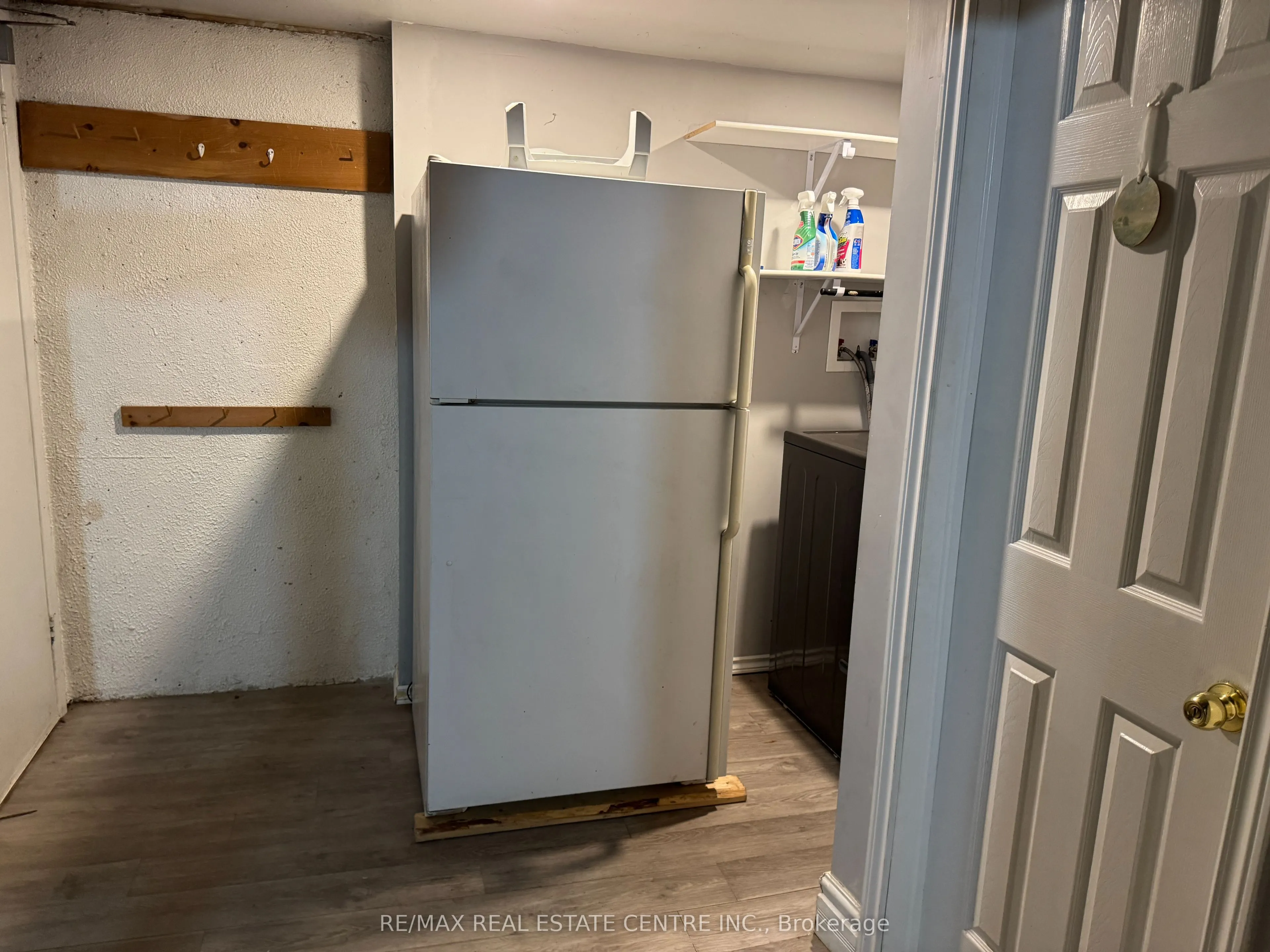 2825 Gananoque Drive #12