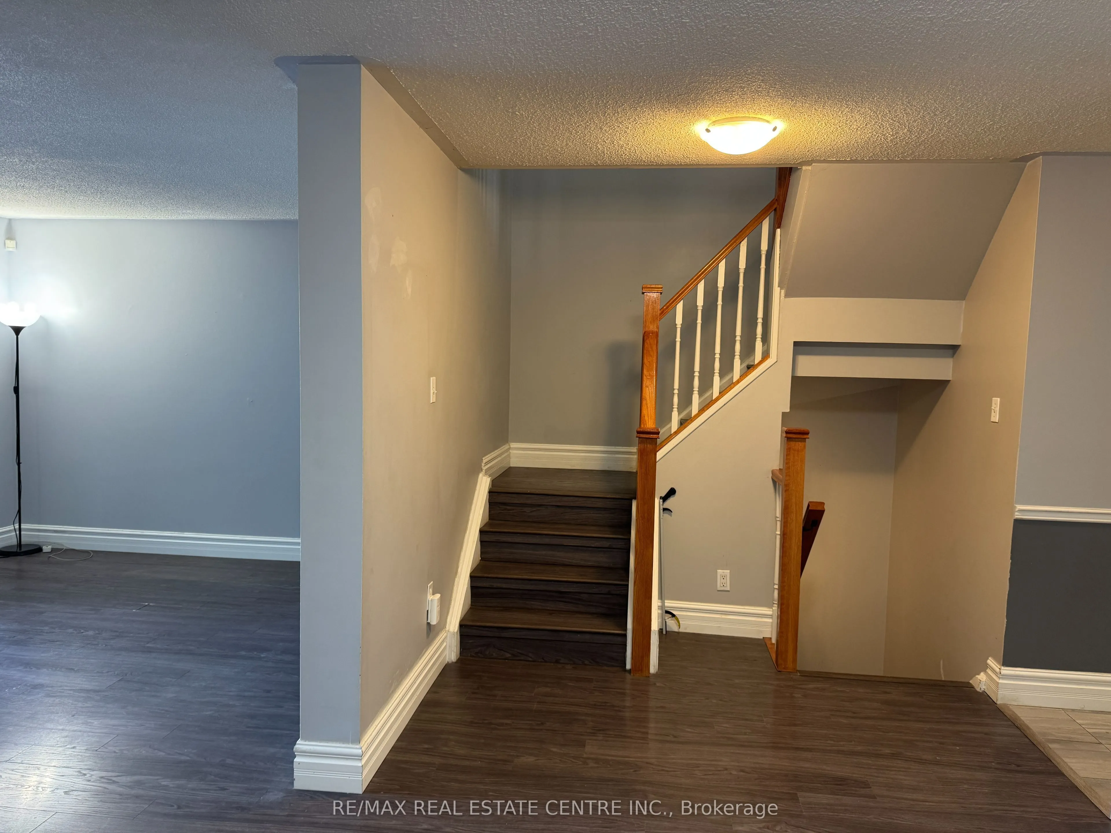 2825 Gananoque Drive #12