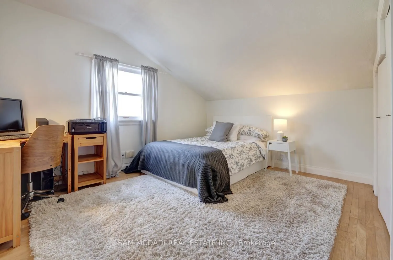 821 Parkland Avenue