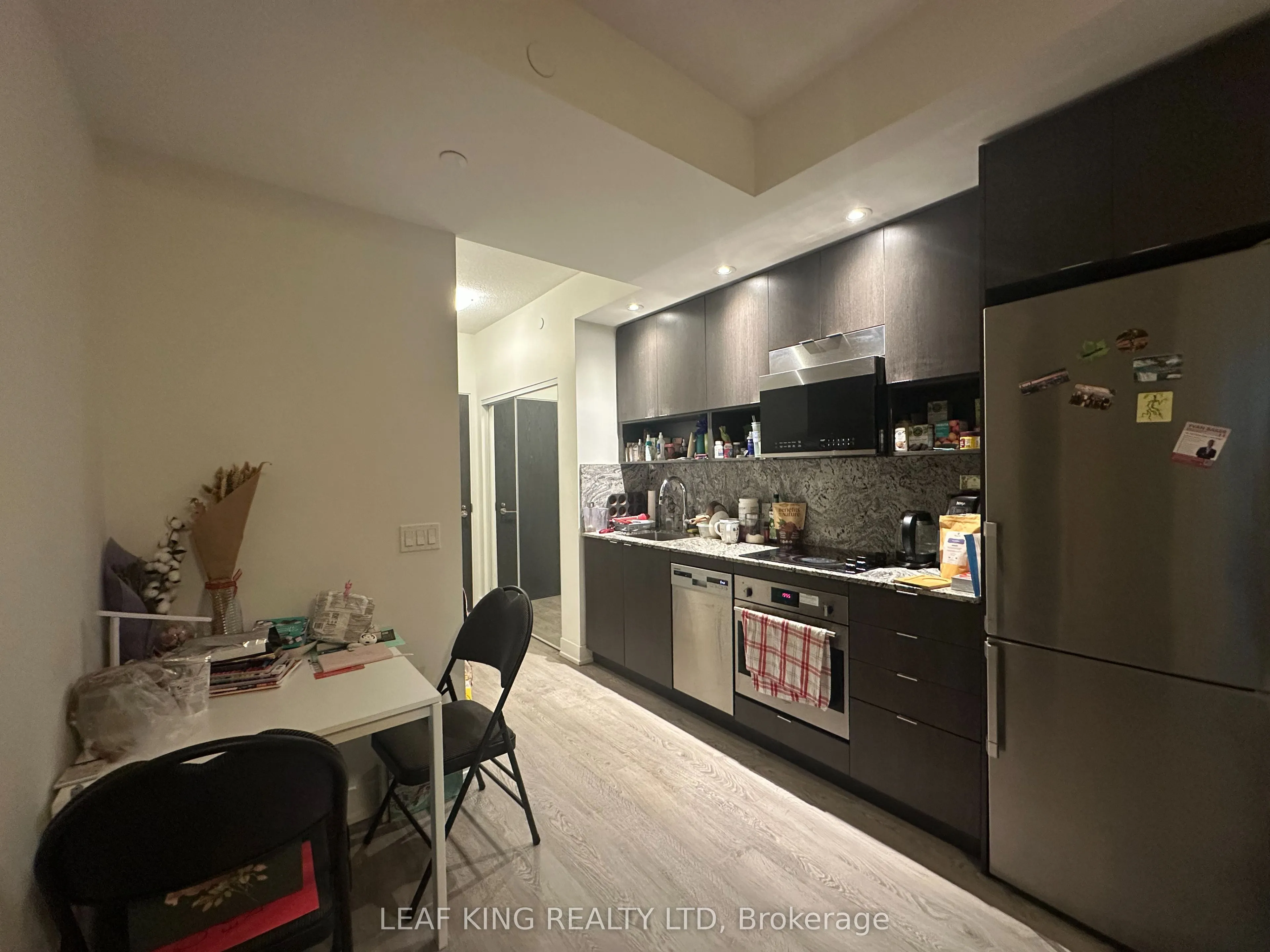 9 Mabelle Avenue #915