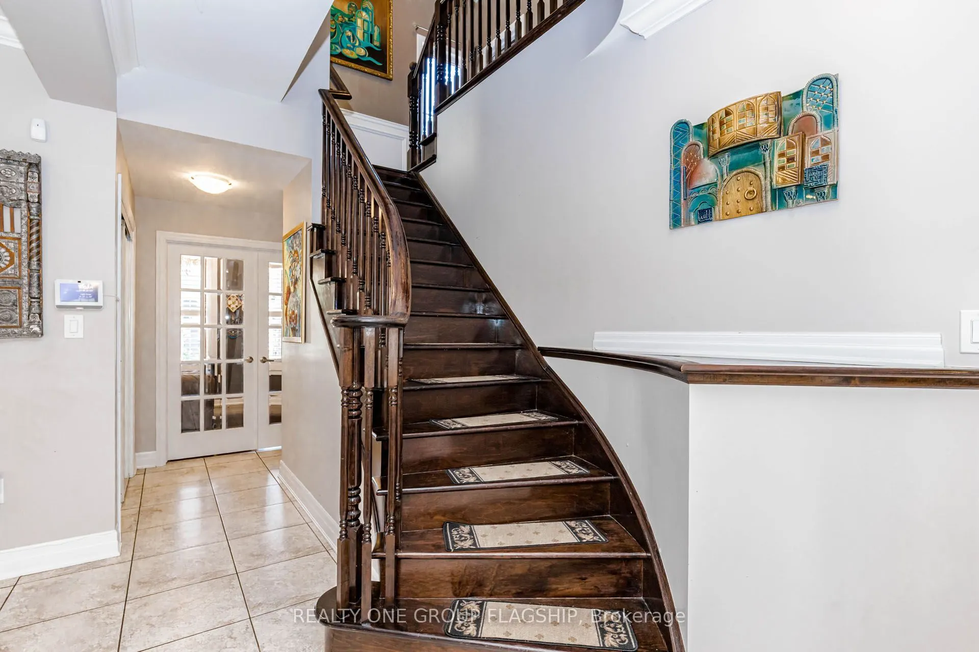 715 Casarin Crescent