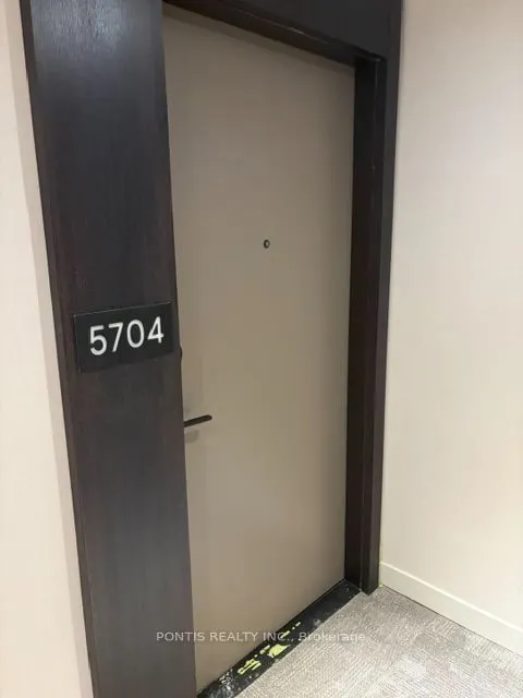 4015 The Exchange #5704