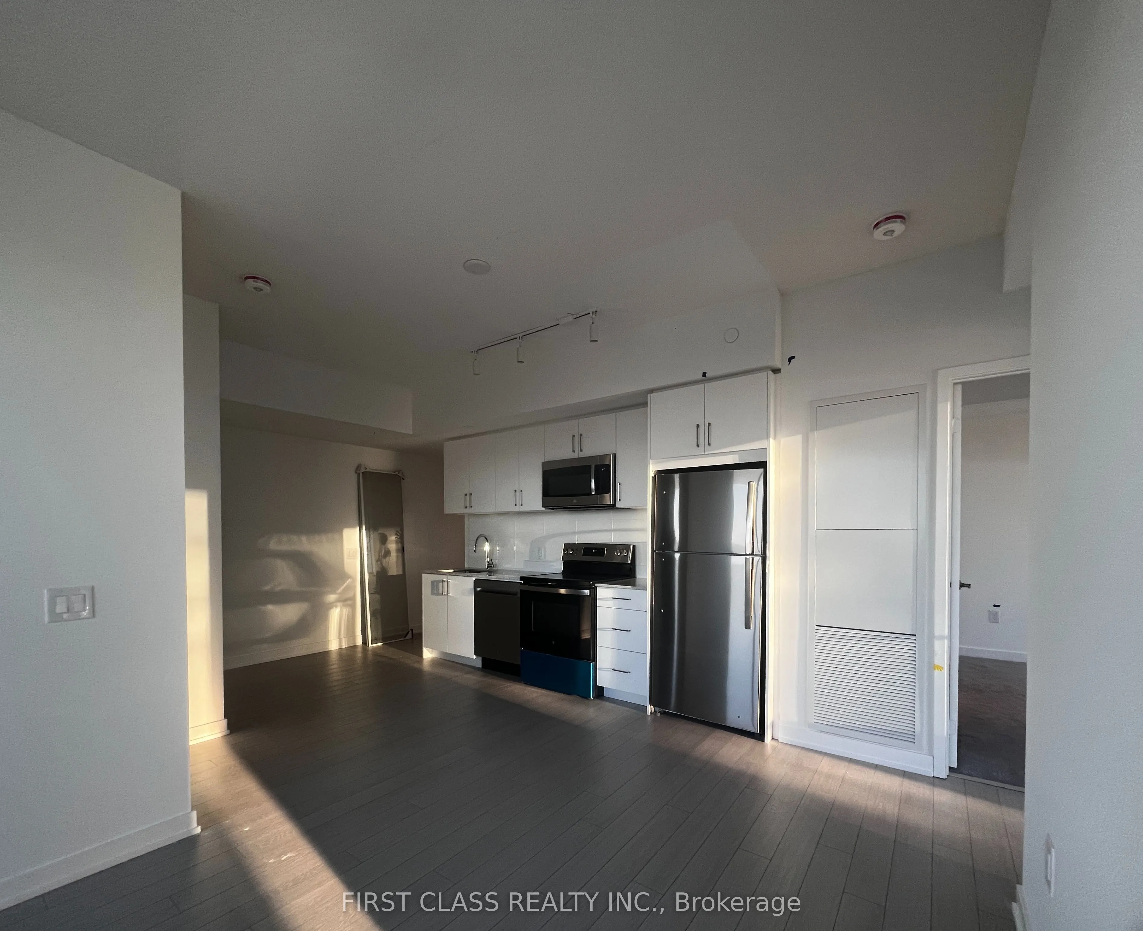 4010 Eglinton Avenue W #2608