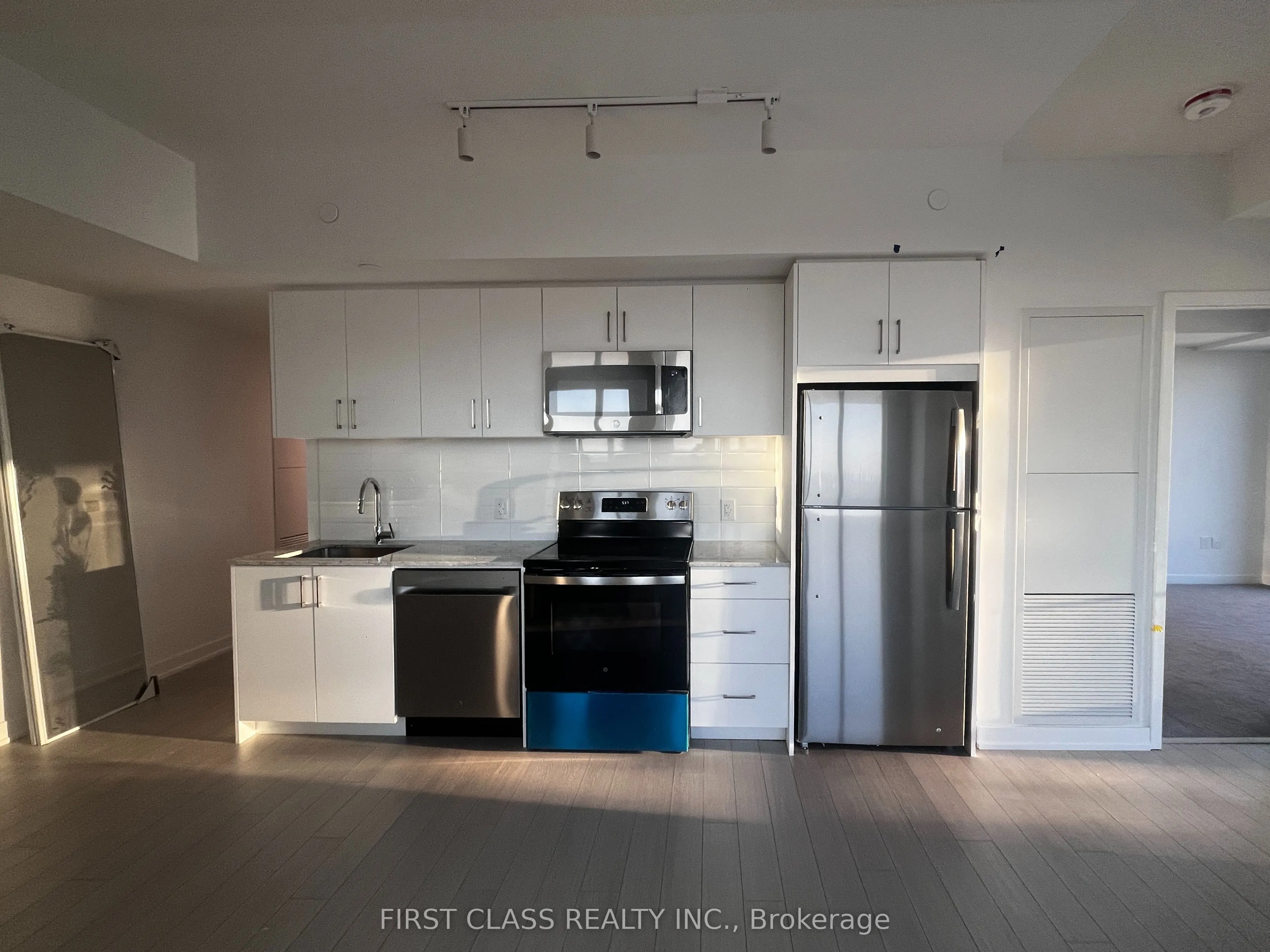 4010 Eglinton Avenue W #2608