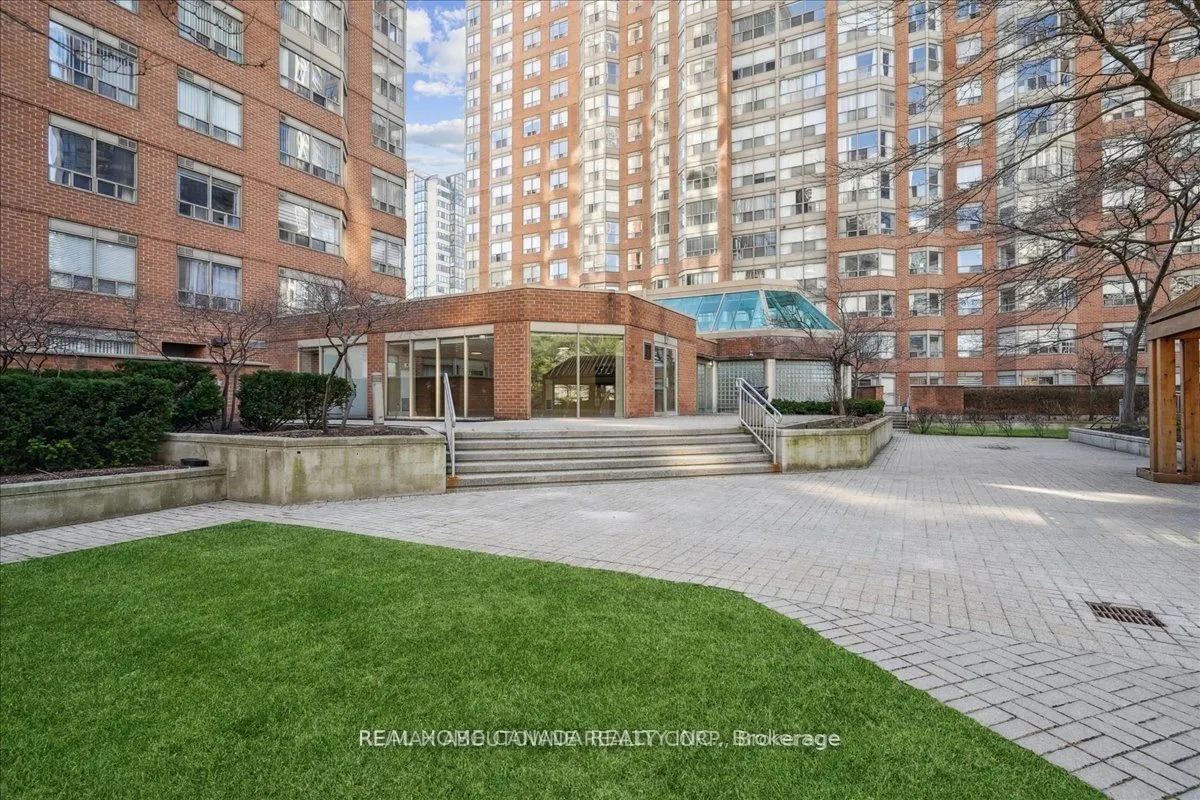 325 Webb Drive #602