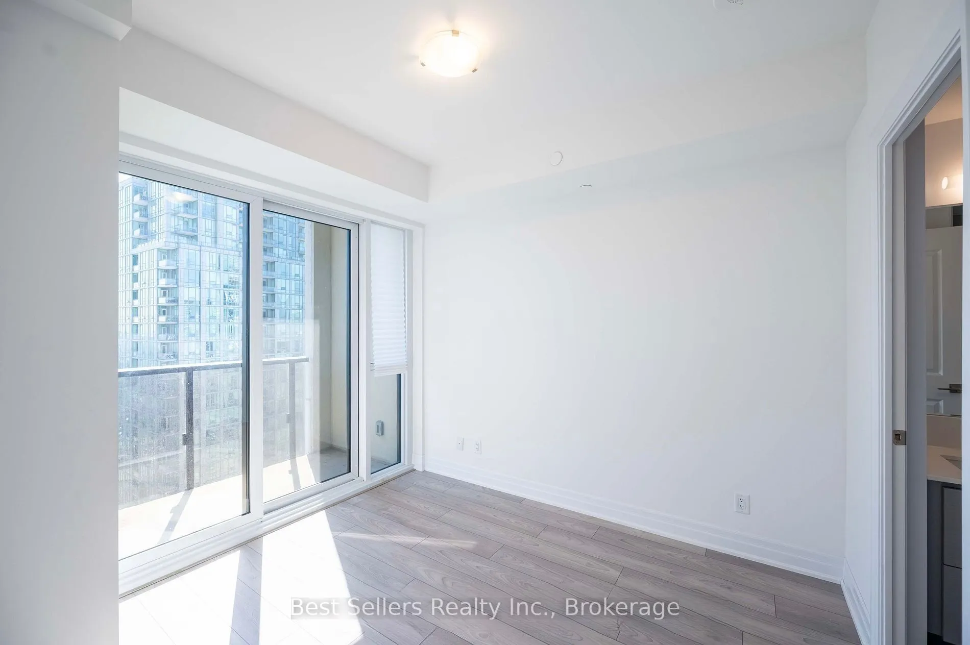 36 Elm Drive #2406