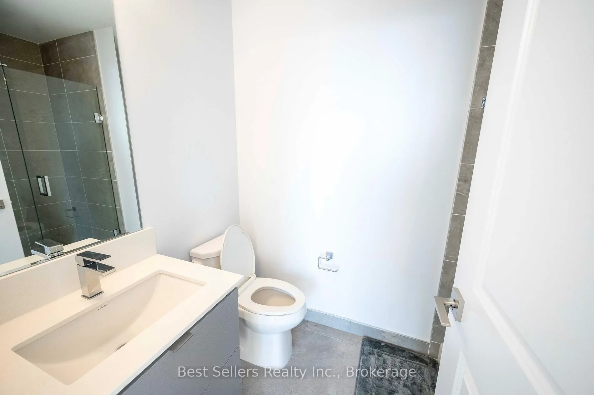 36 Elm Drive #2406