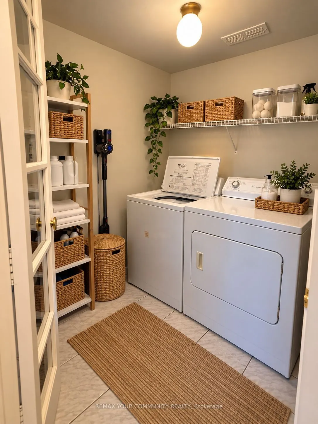 260 Scarlett Road #803